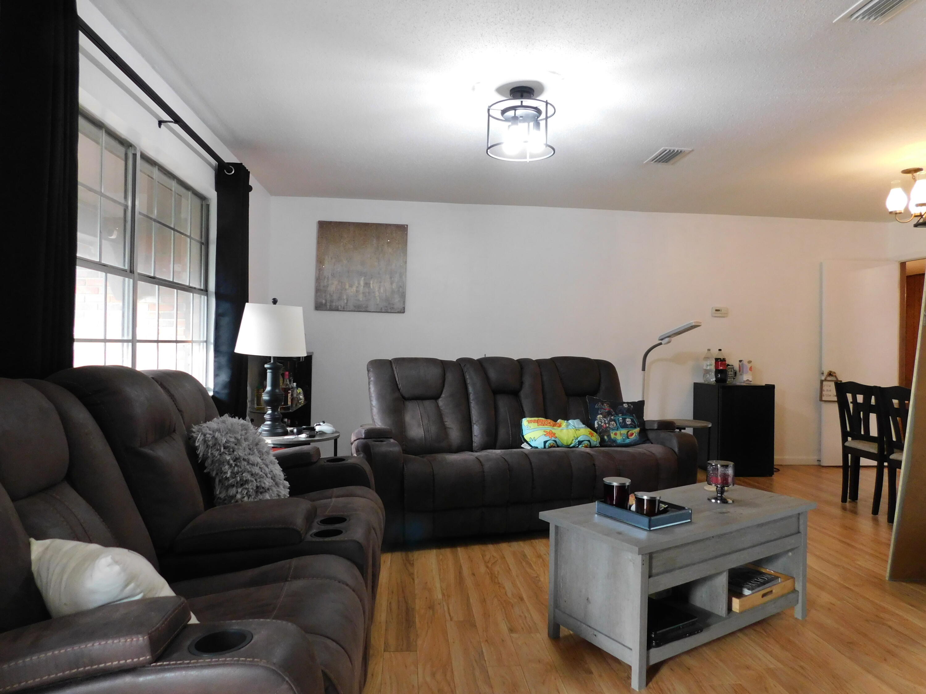 SHERWOOD FOREST - Residential