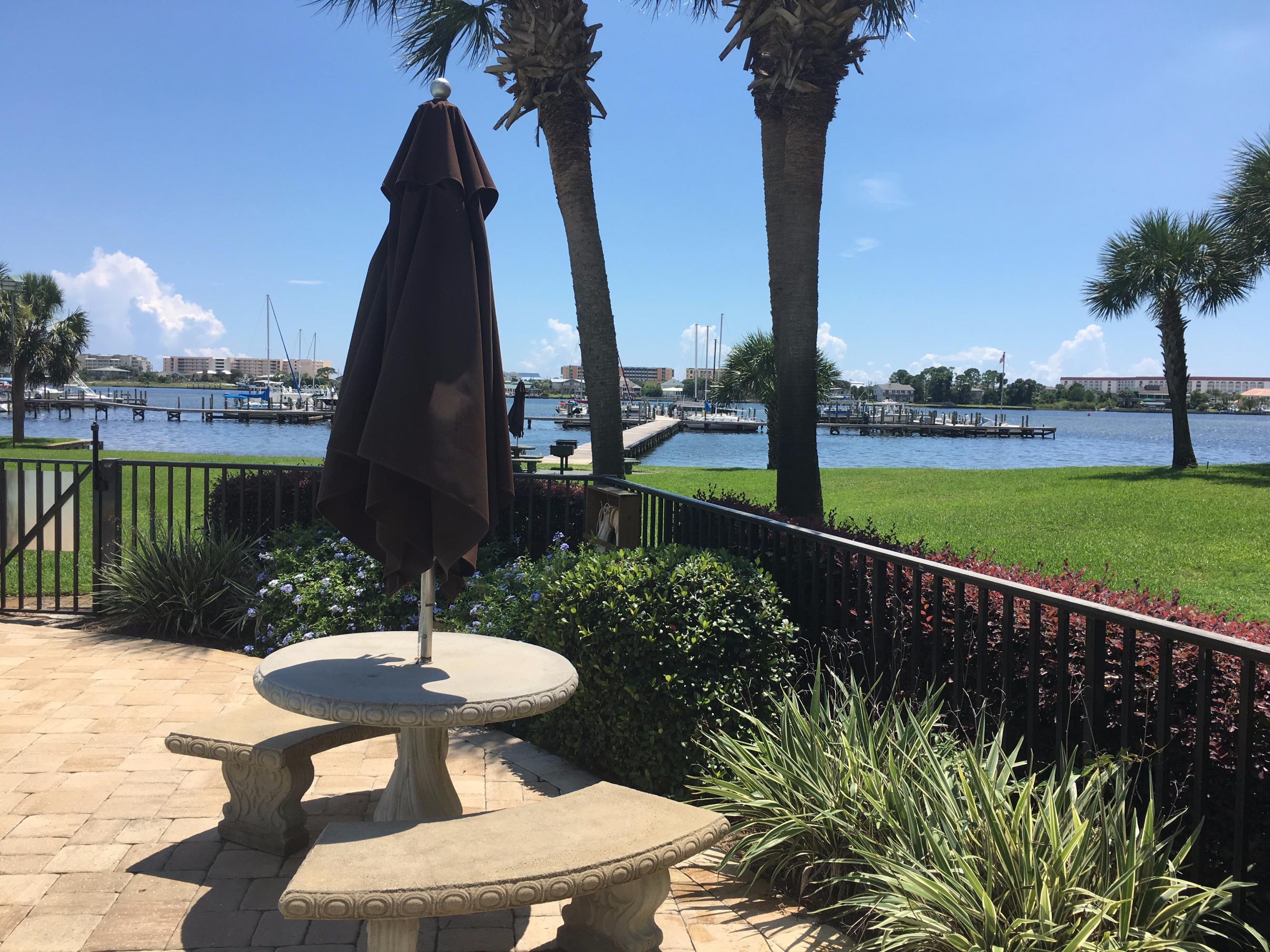 PIRATES BAY PH 1 - Residential