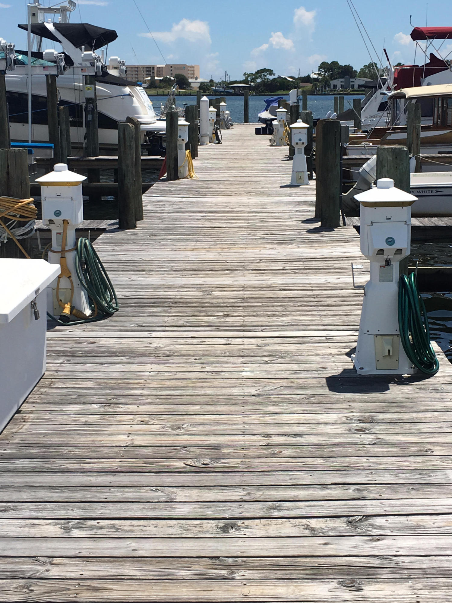 PIRATES BAY PH 1 - Residential