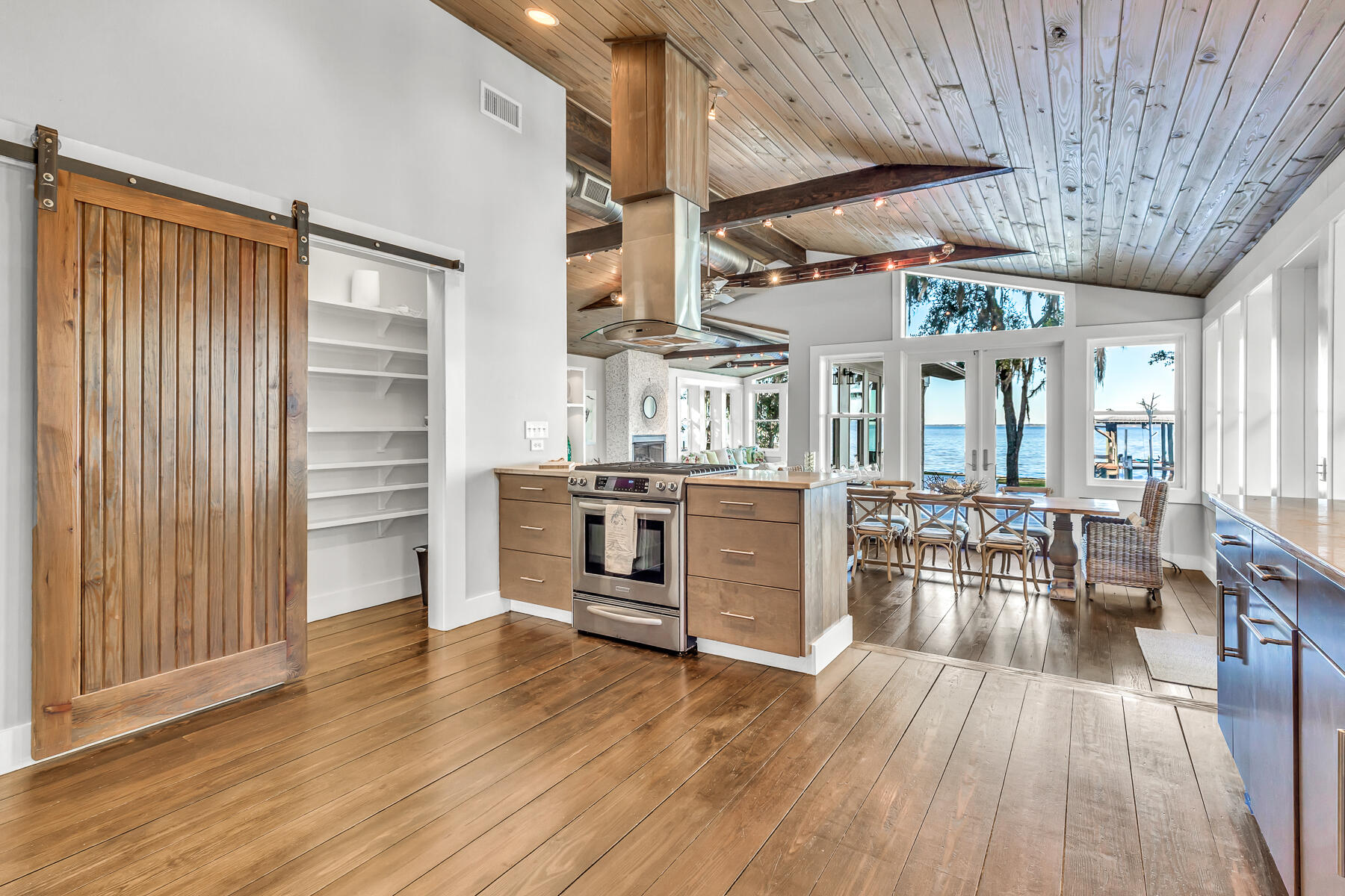 T.S. MICHENERS ADDITION - Residential Lease