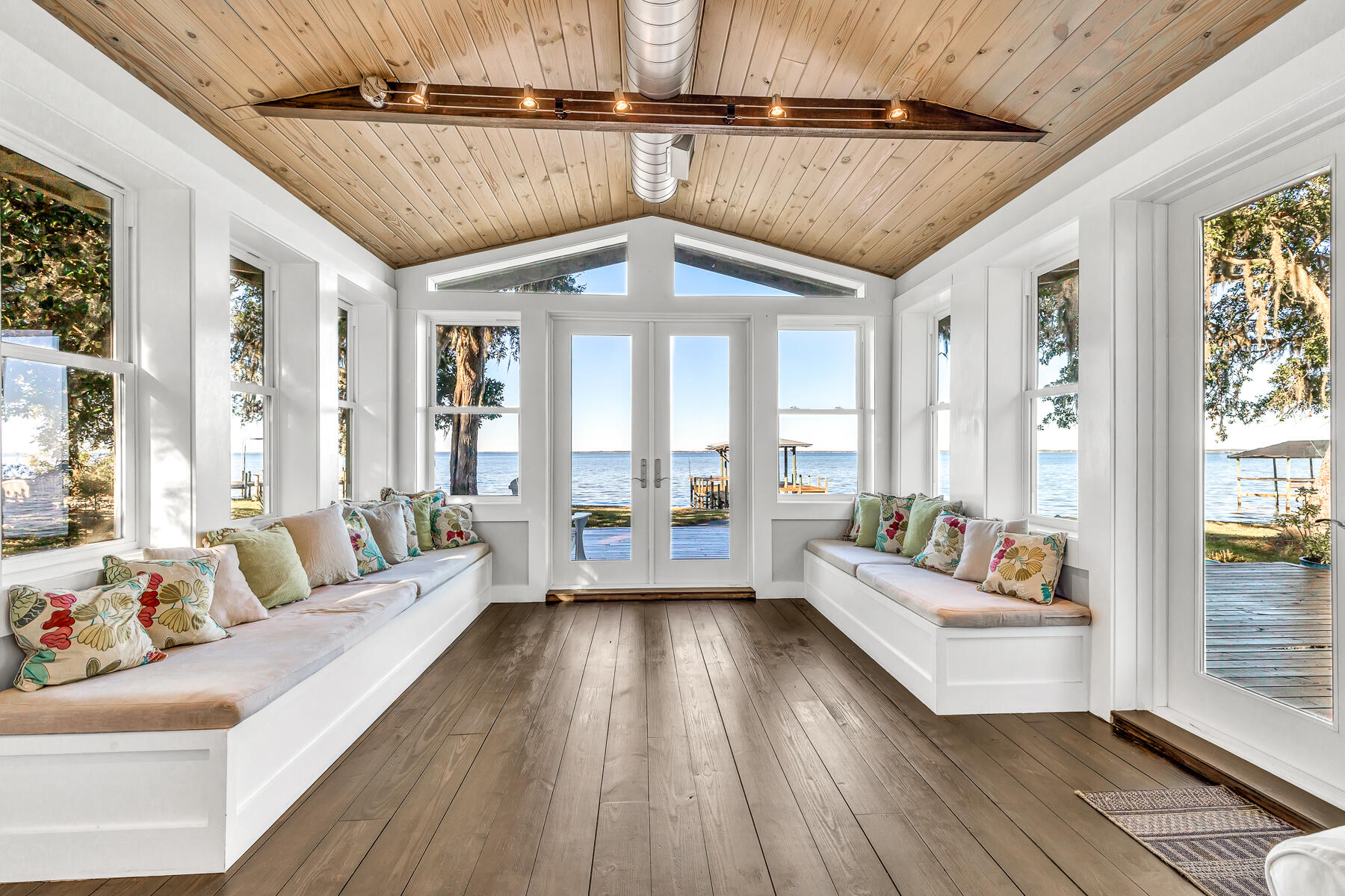 T.S. MICHENERS ADDITION - Residential Lease