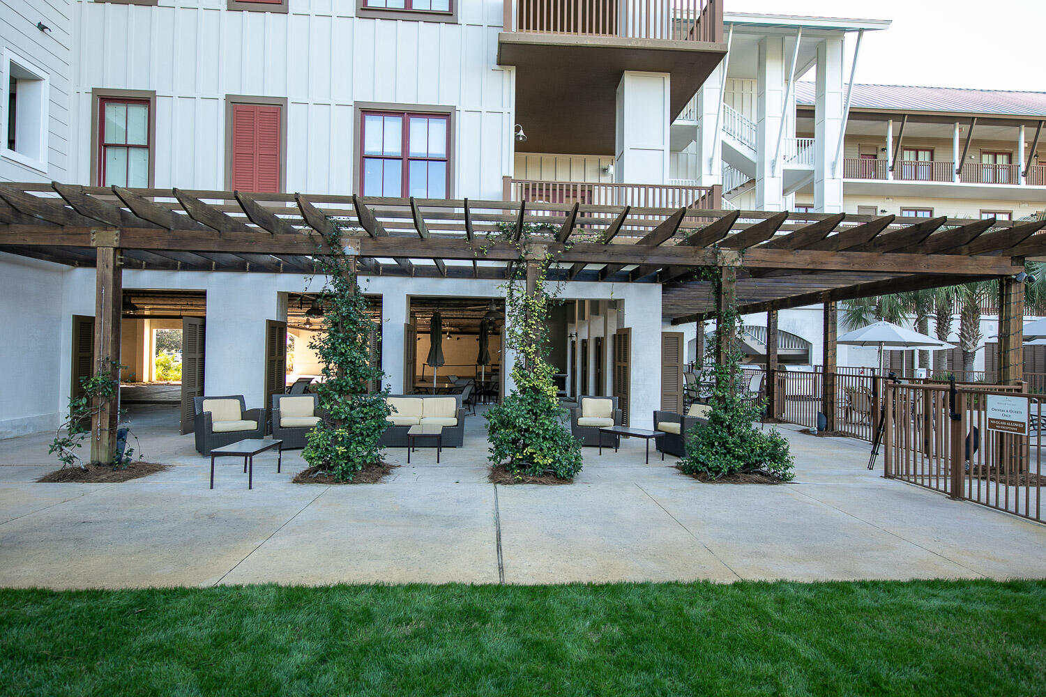 REDFISH VILLAGE - Residential