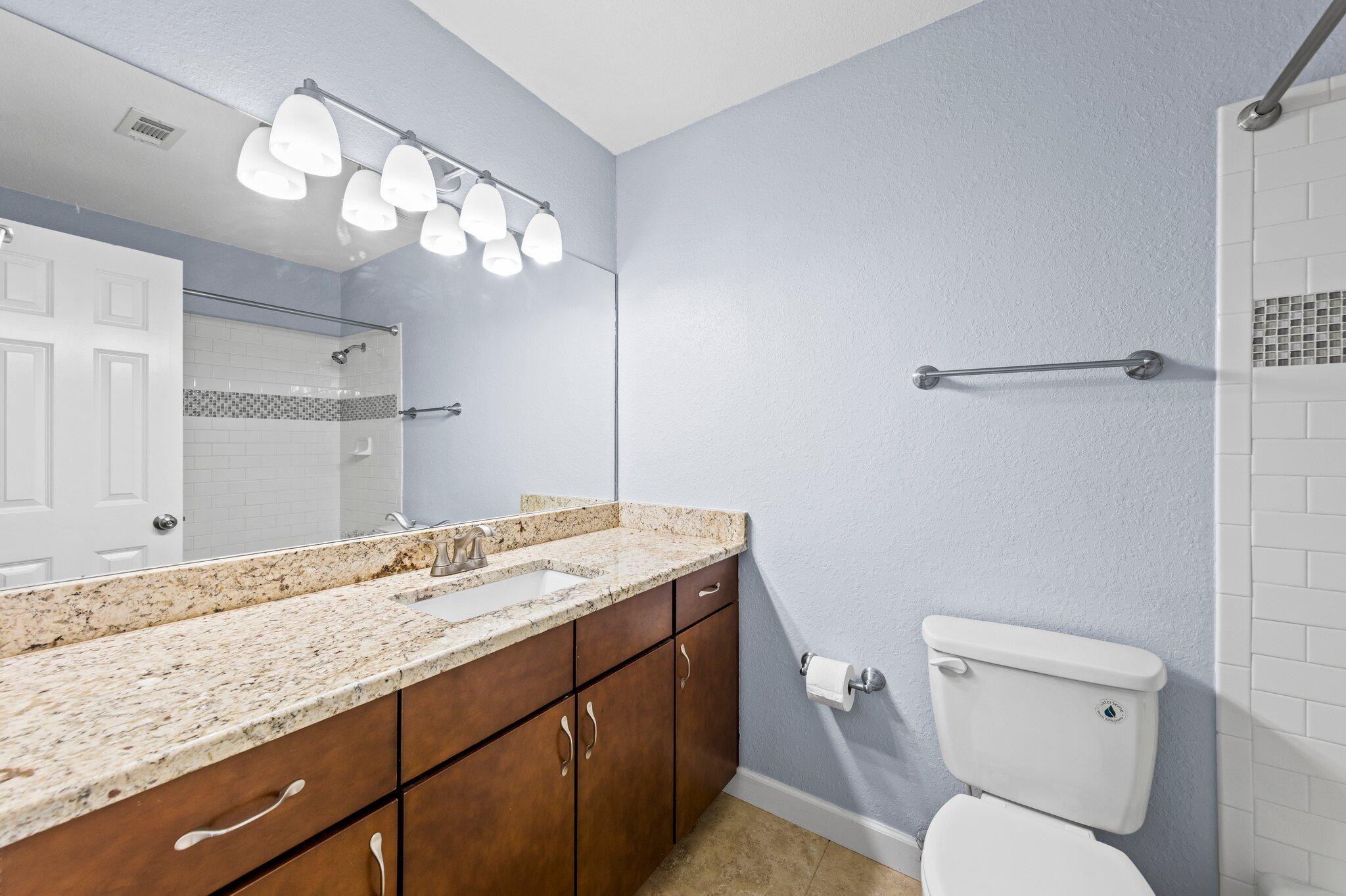 PALM ESTATES UNIT 3 - Residential Lease
