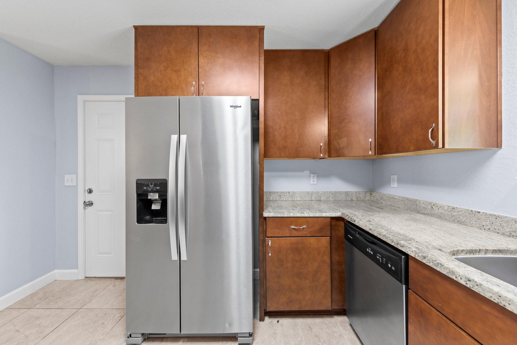 PALM ESTATES UNIT 3 - Residential Lease