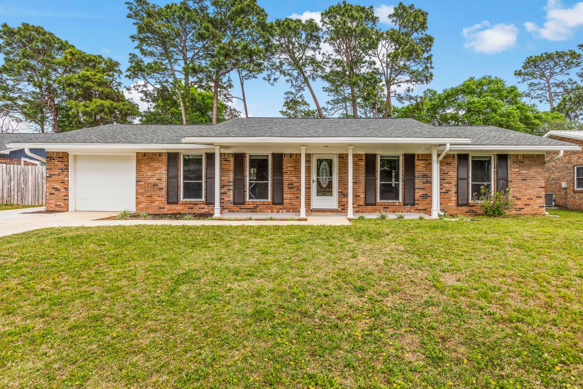 PALM ESTATES UNIT 3 - Residential Lease