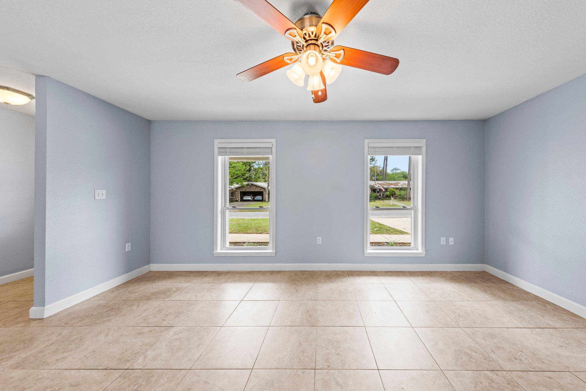PALM ESTATES UNIT 3 - Residential Lease