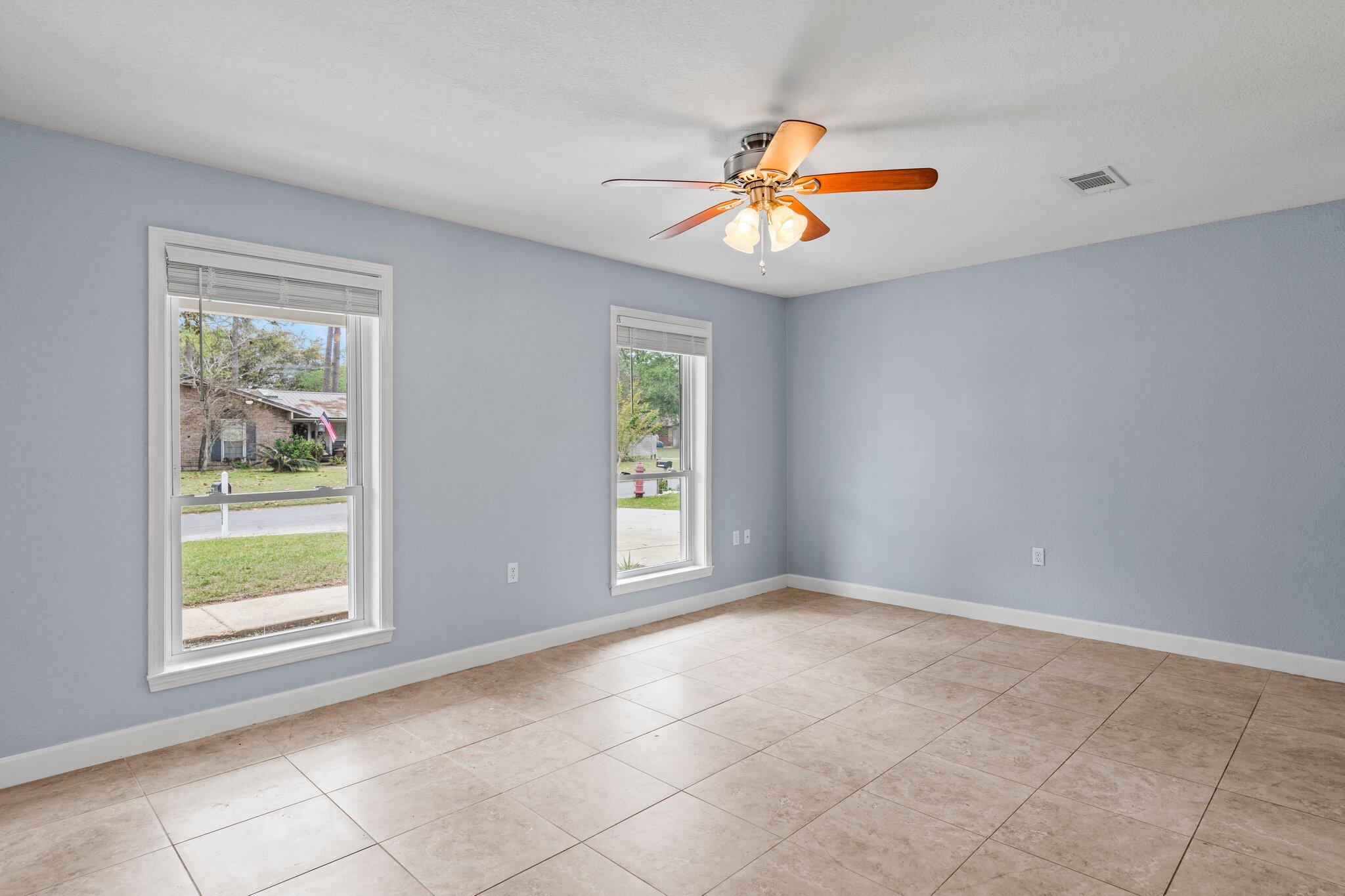 PALM ESTATES UNIT 3 - Residential Lease