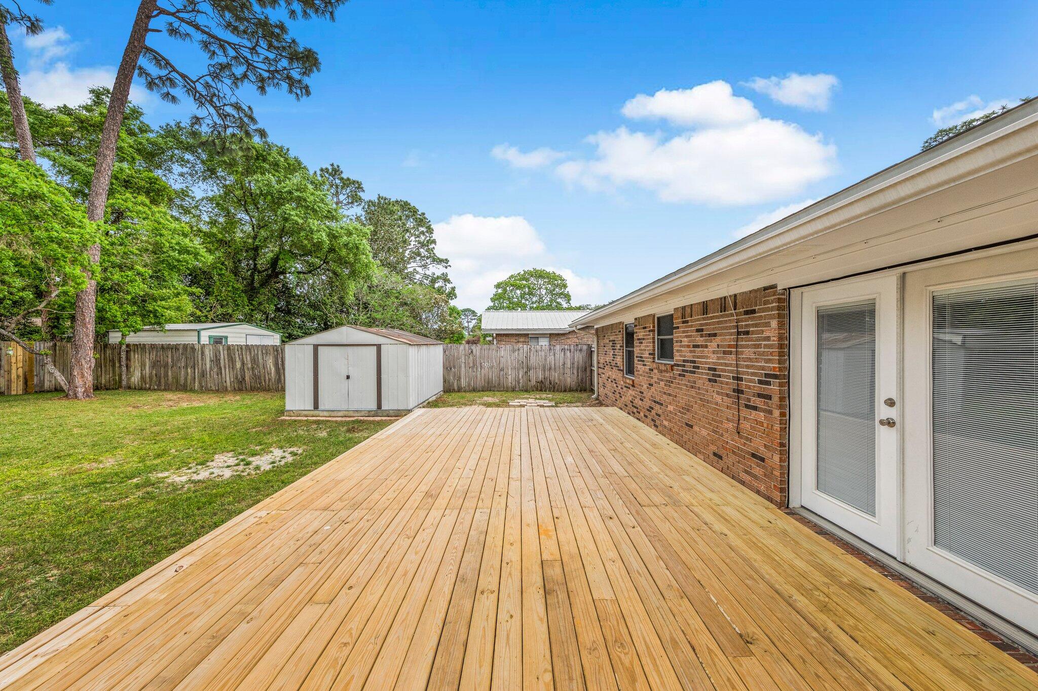PALM ESTATES UNIT 3 - Residential Lease