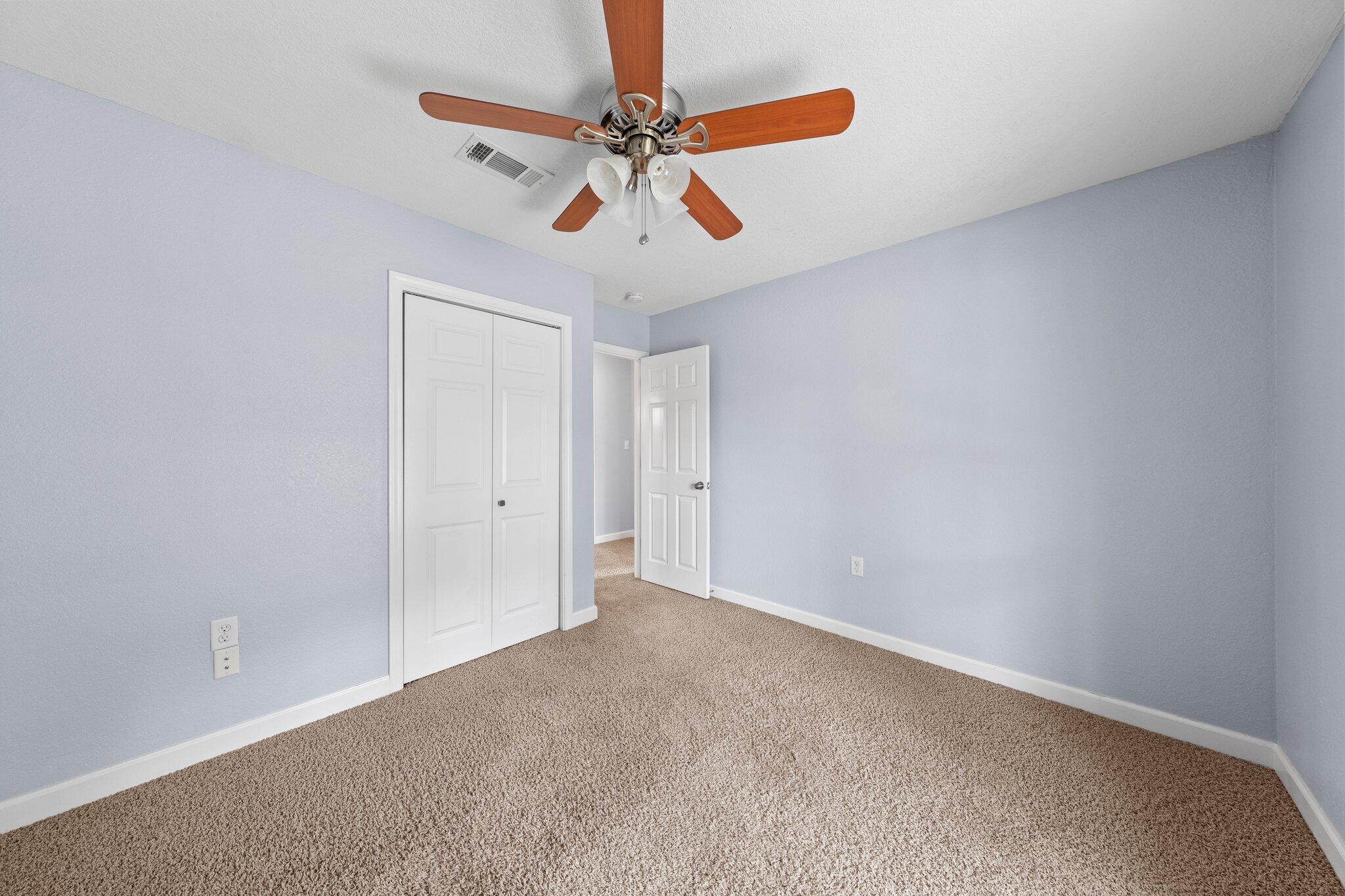 PALM ESTATES UNIT 3 - Residential Lease