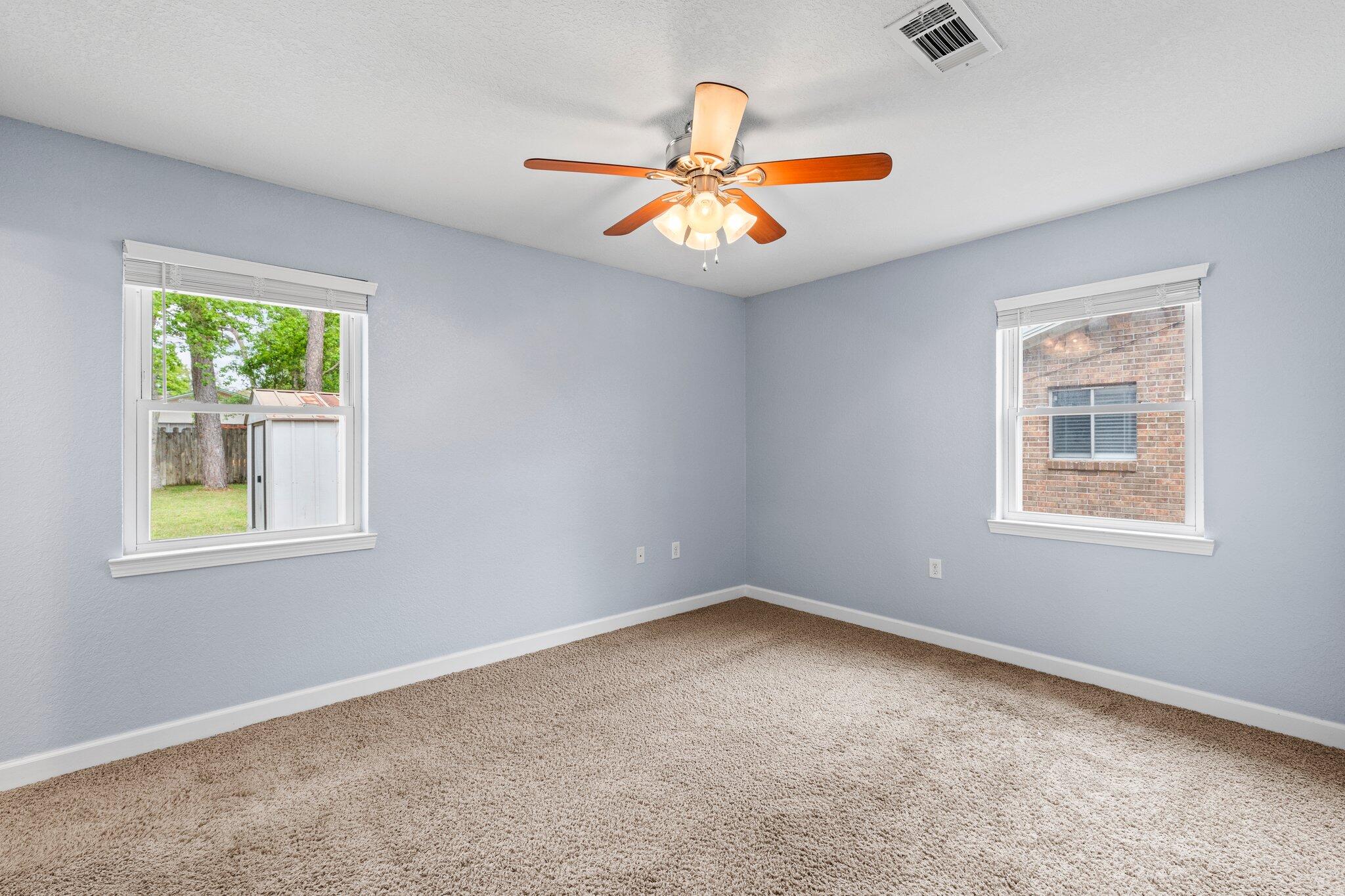 PALM ESTATES UNIT 3 - Residential Lease