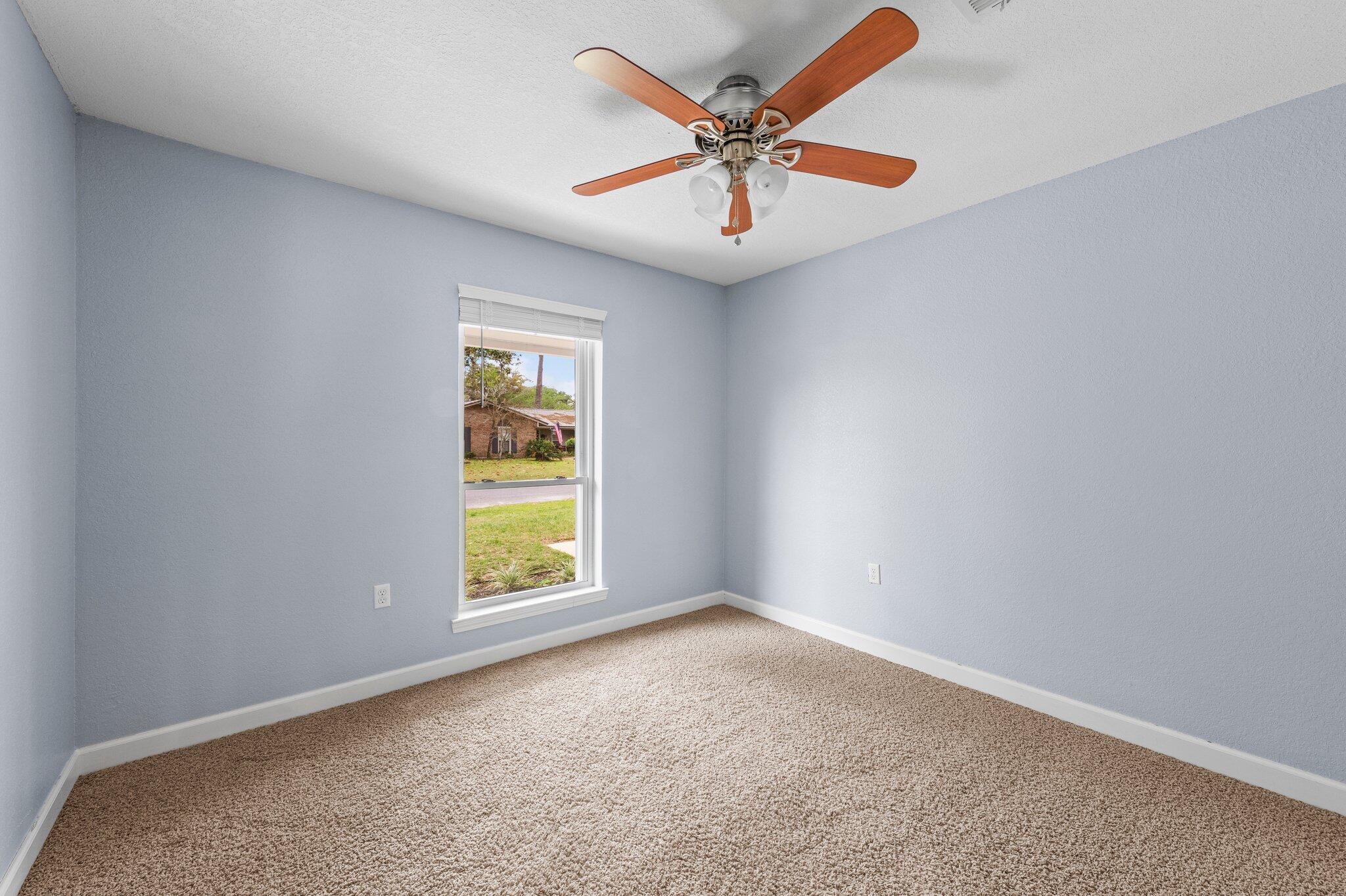 PALM ESTATES UNIT 3 - Residential Lease