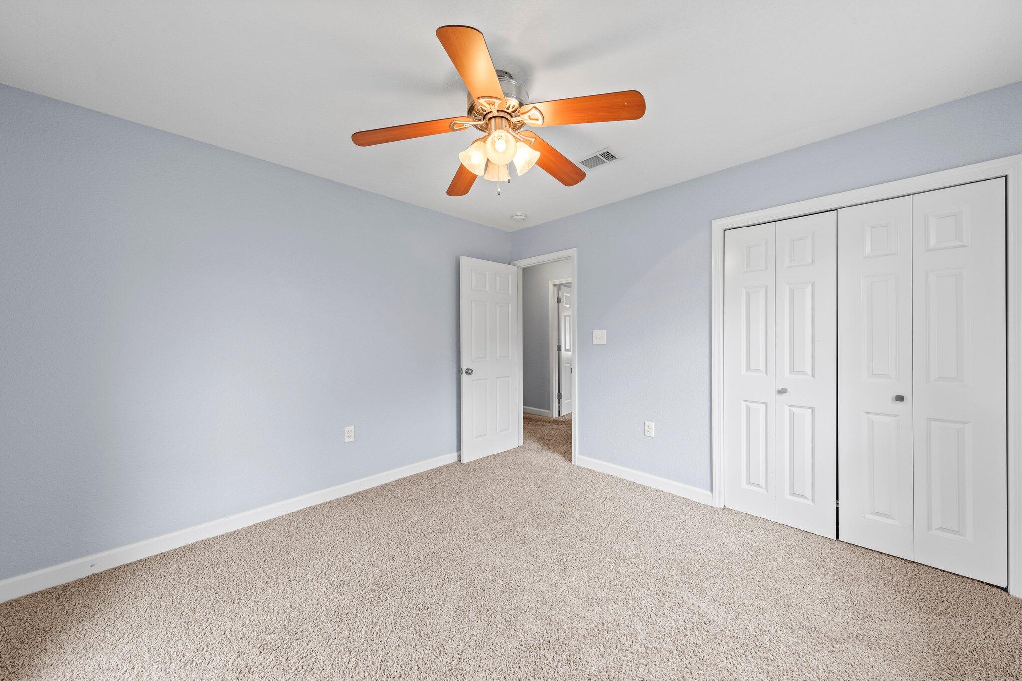 PALM ESTATES UNIT 3 - Residential Lease