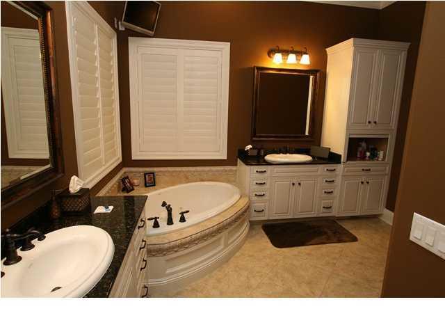 Kelly Plantation - Residential Lease