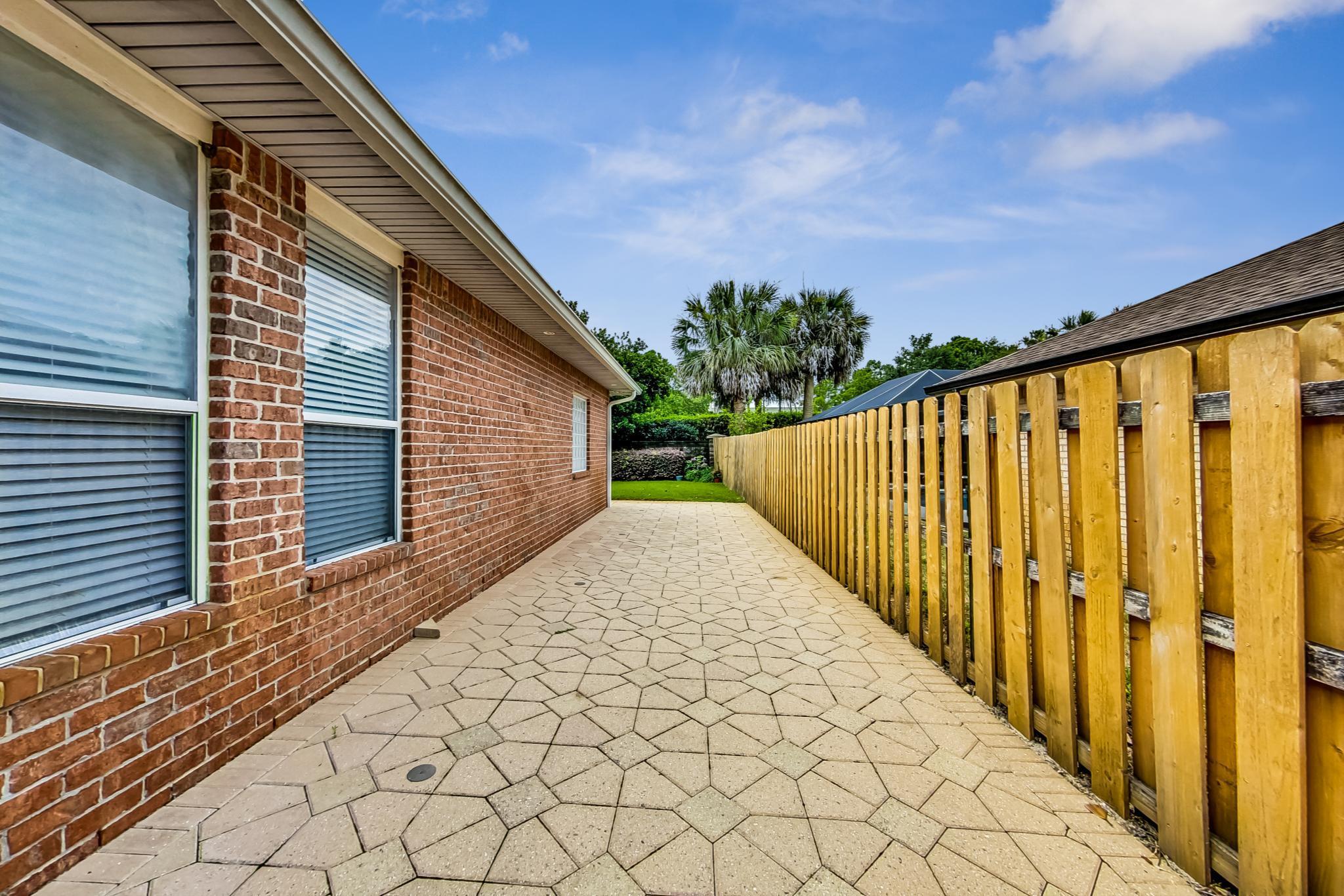 INDIAN LAKE - Residential