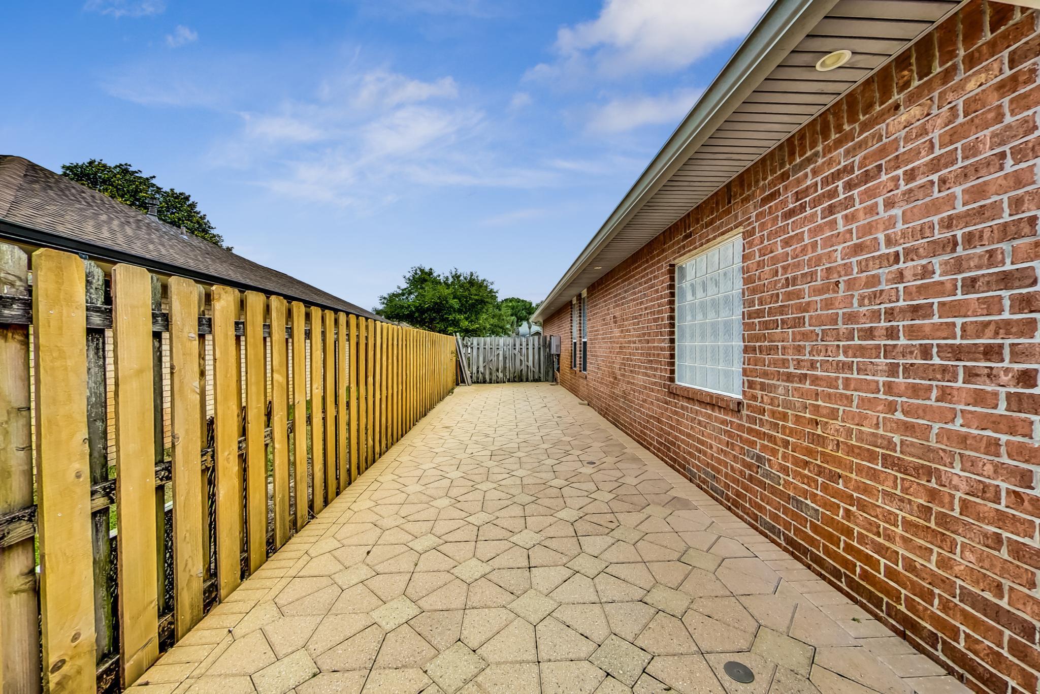 INDIAN LAKE - Residential