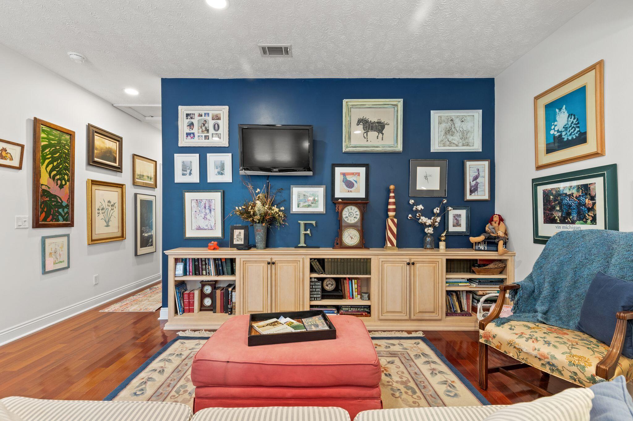 SEABREEZE - Residential