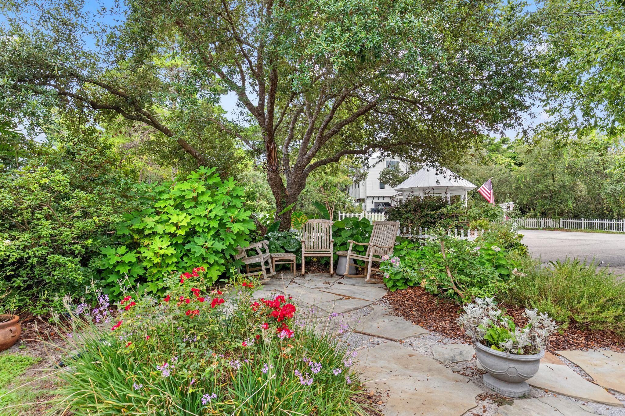 SEABREEZE - Residential