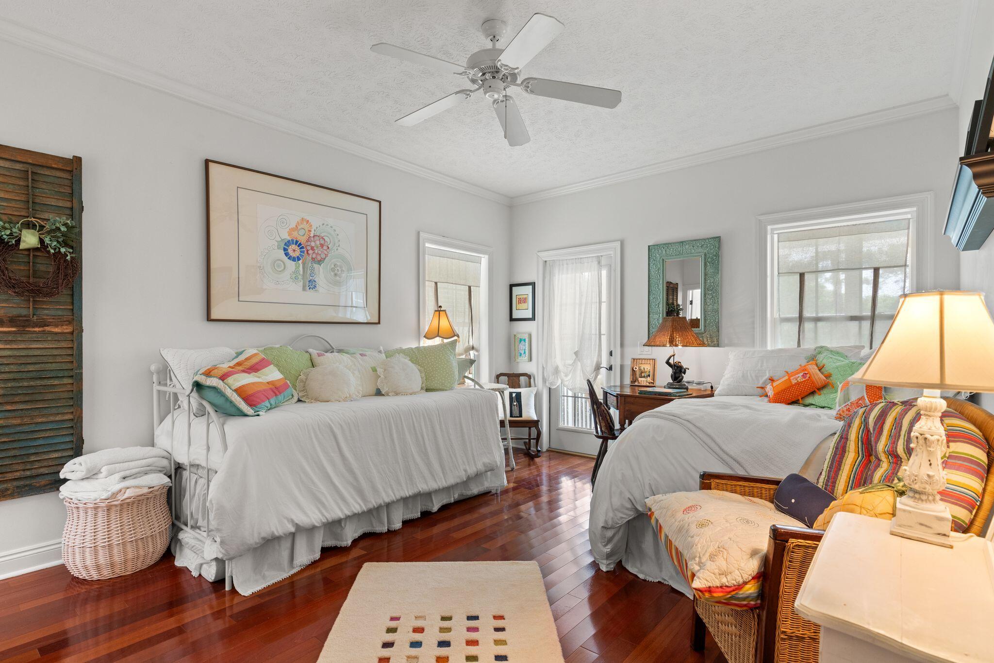 SEABREEZE - Residential