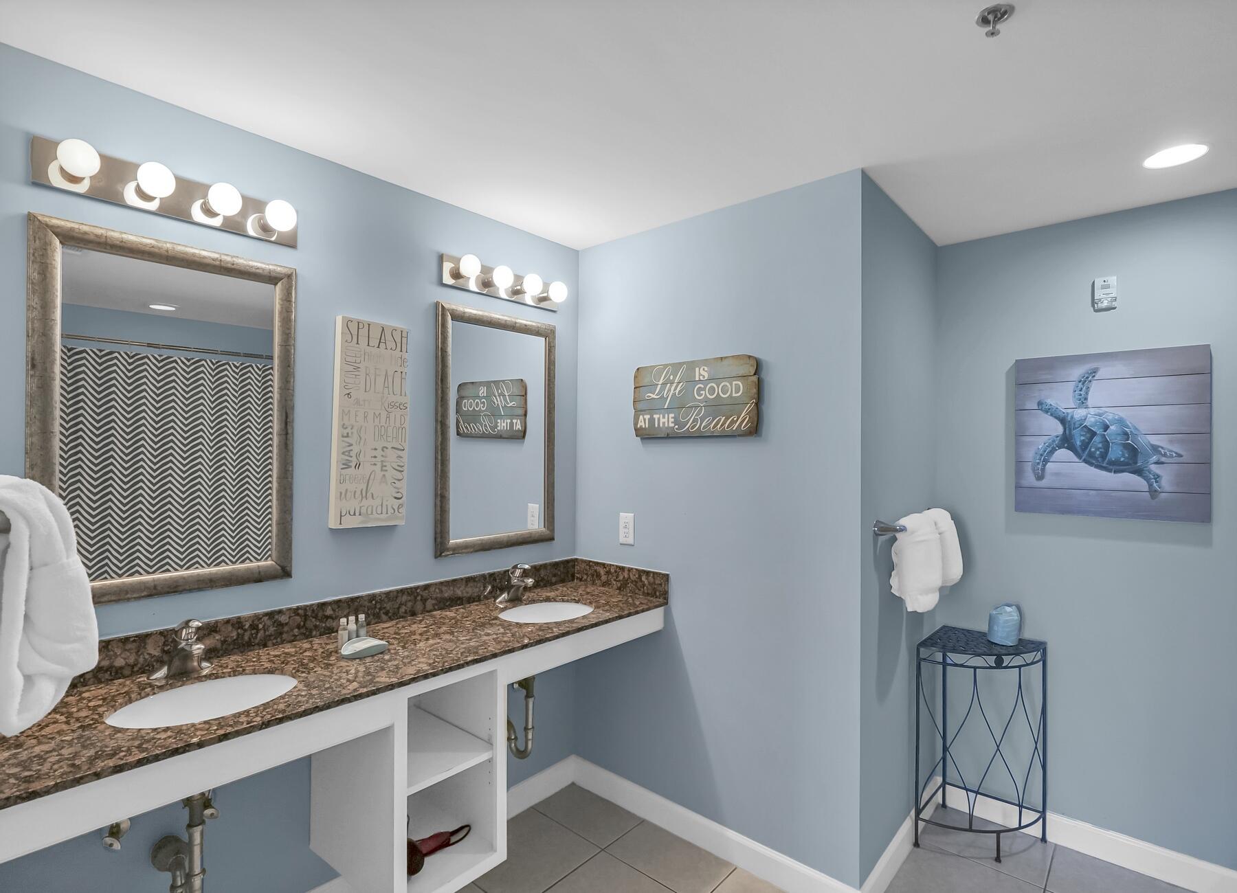 Splash Condo - Residential