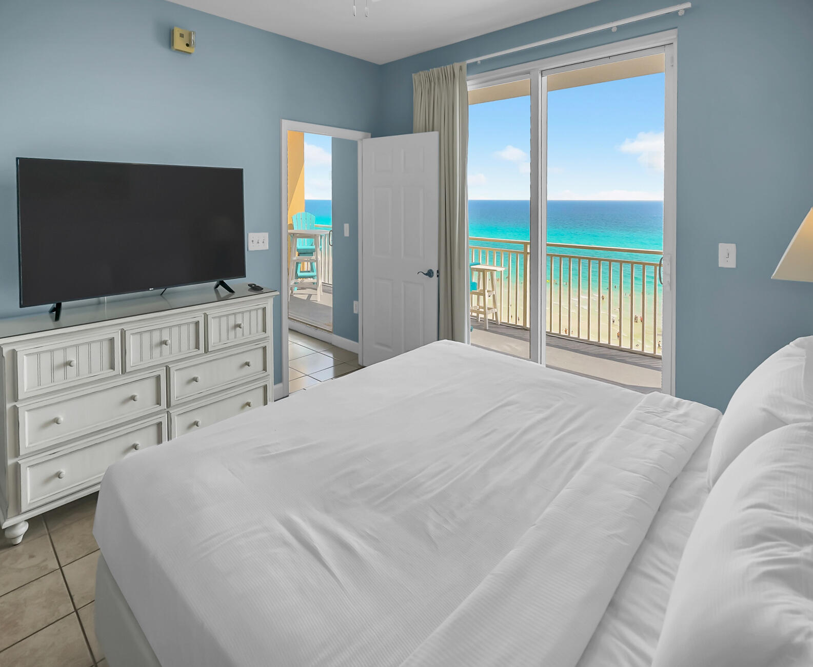 Splash Condo - Residential