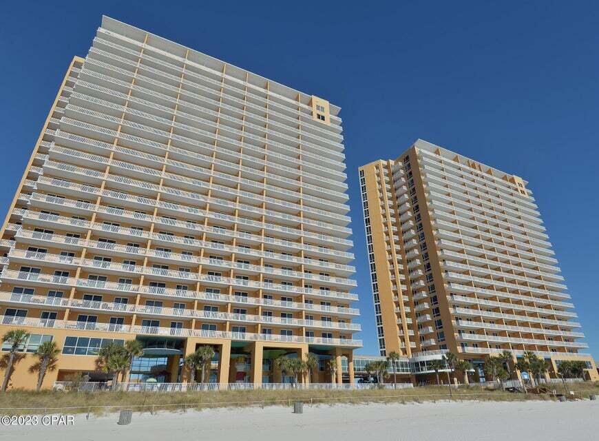 Splash Condo - Residential