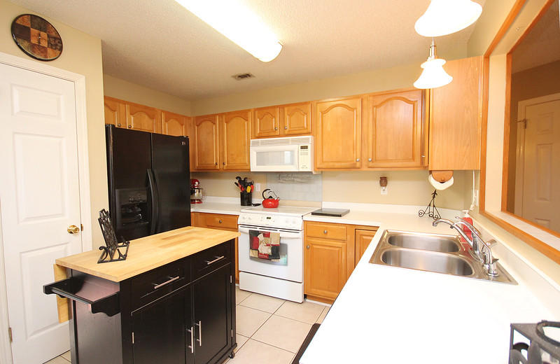 EMERALD ESTATES - Residential