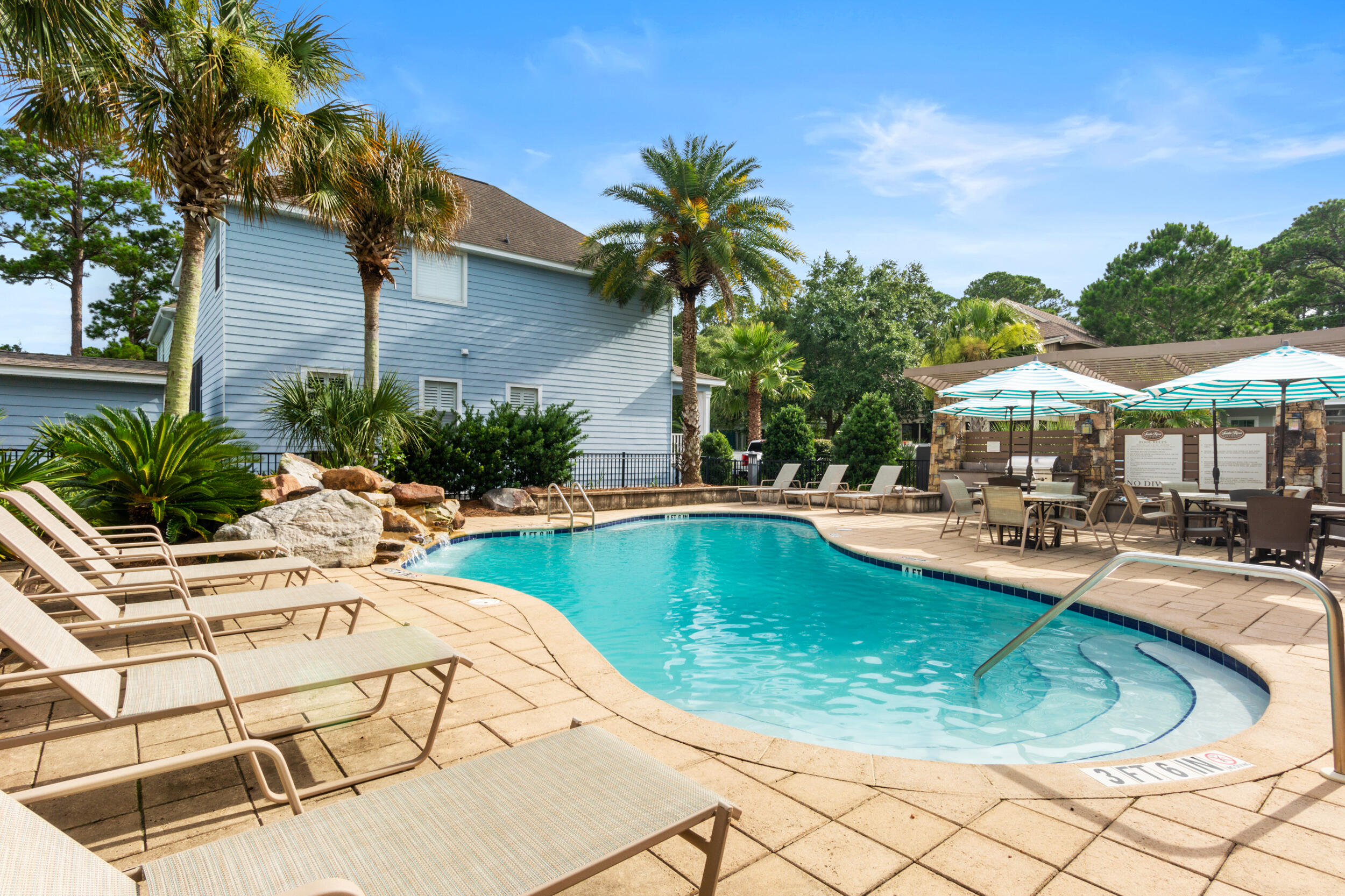 SANTA ROSA GOLF VILLAS - Residential