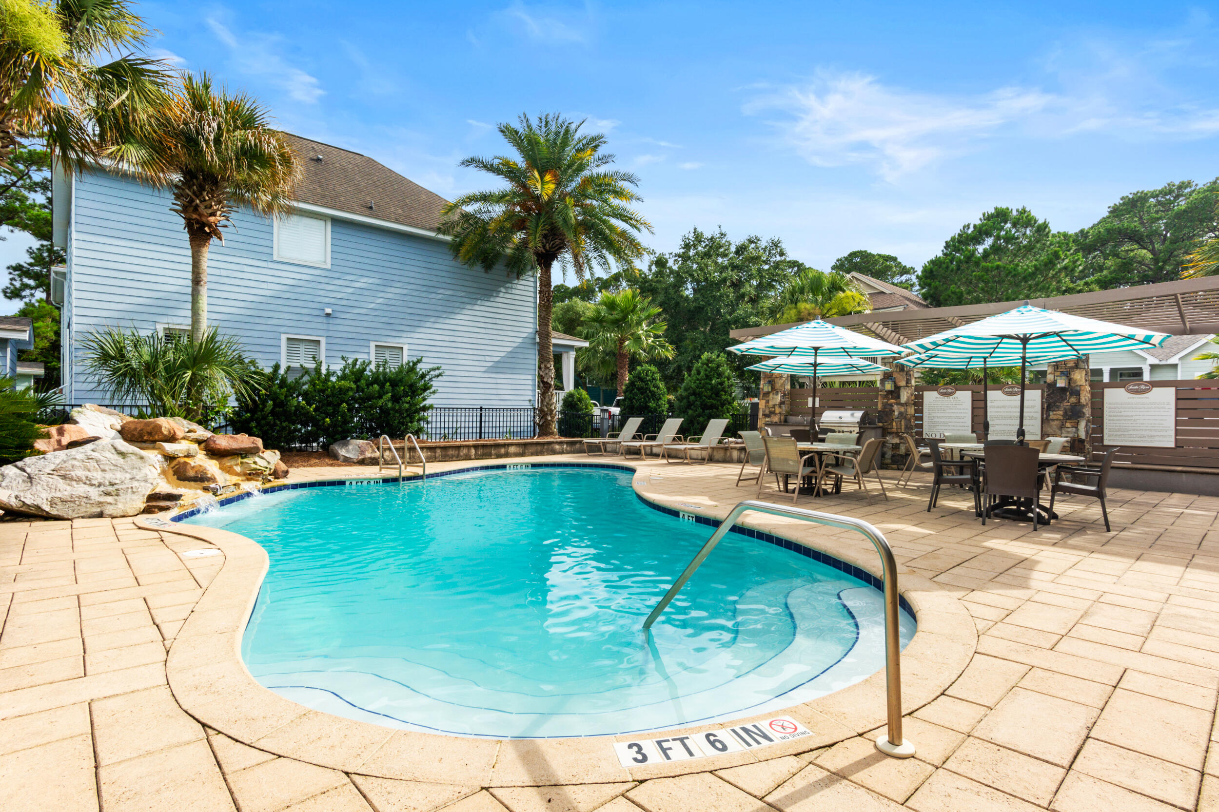 SANTA ROSA GOLF VILLAS - Residential