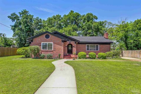 Photo of 2016 E Scott St Street, Pensacola, FL 32503 (MLS # 981767)