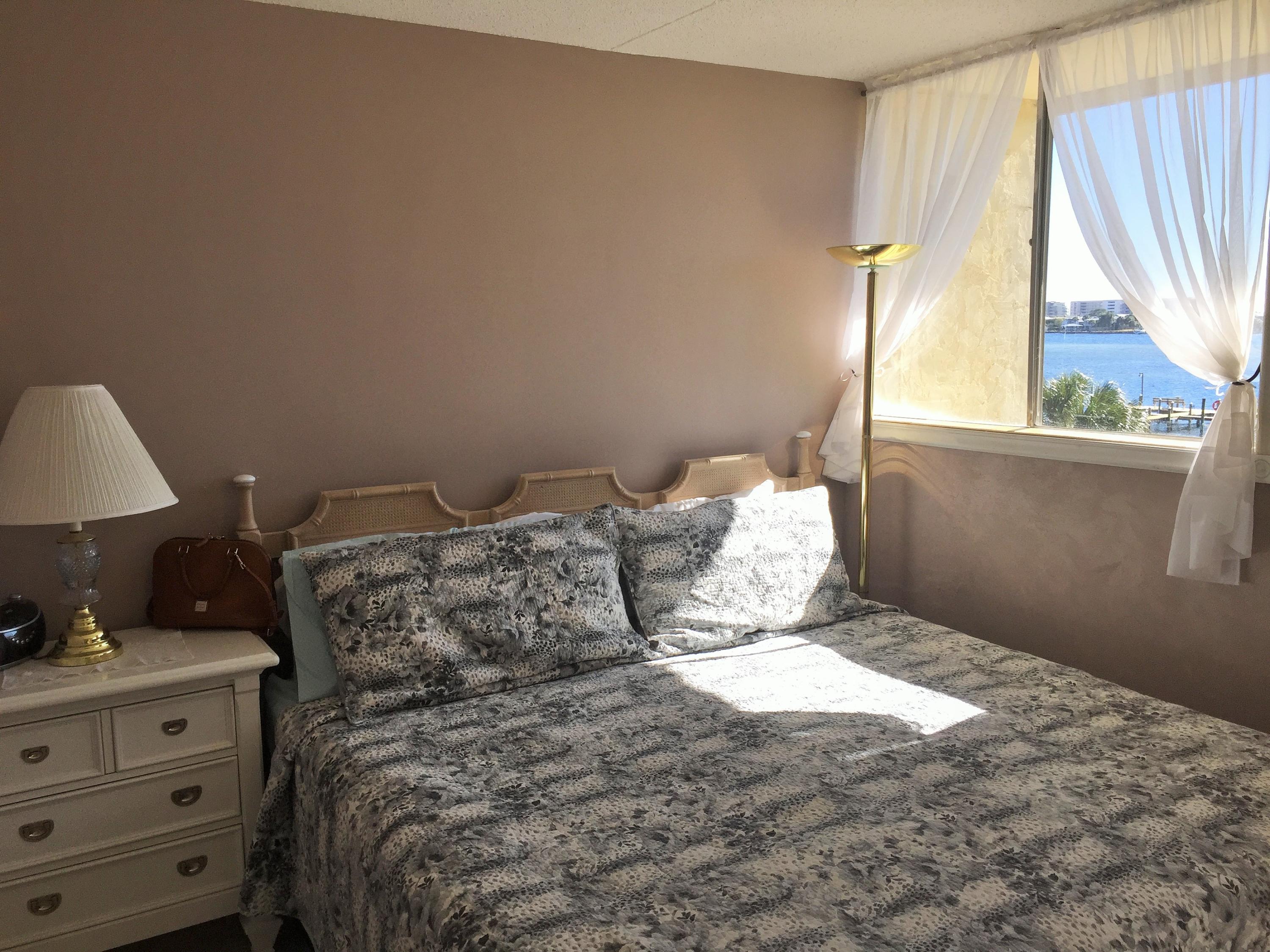 SEA PALM CONDO - Residential