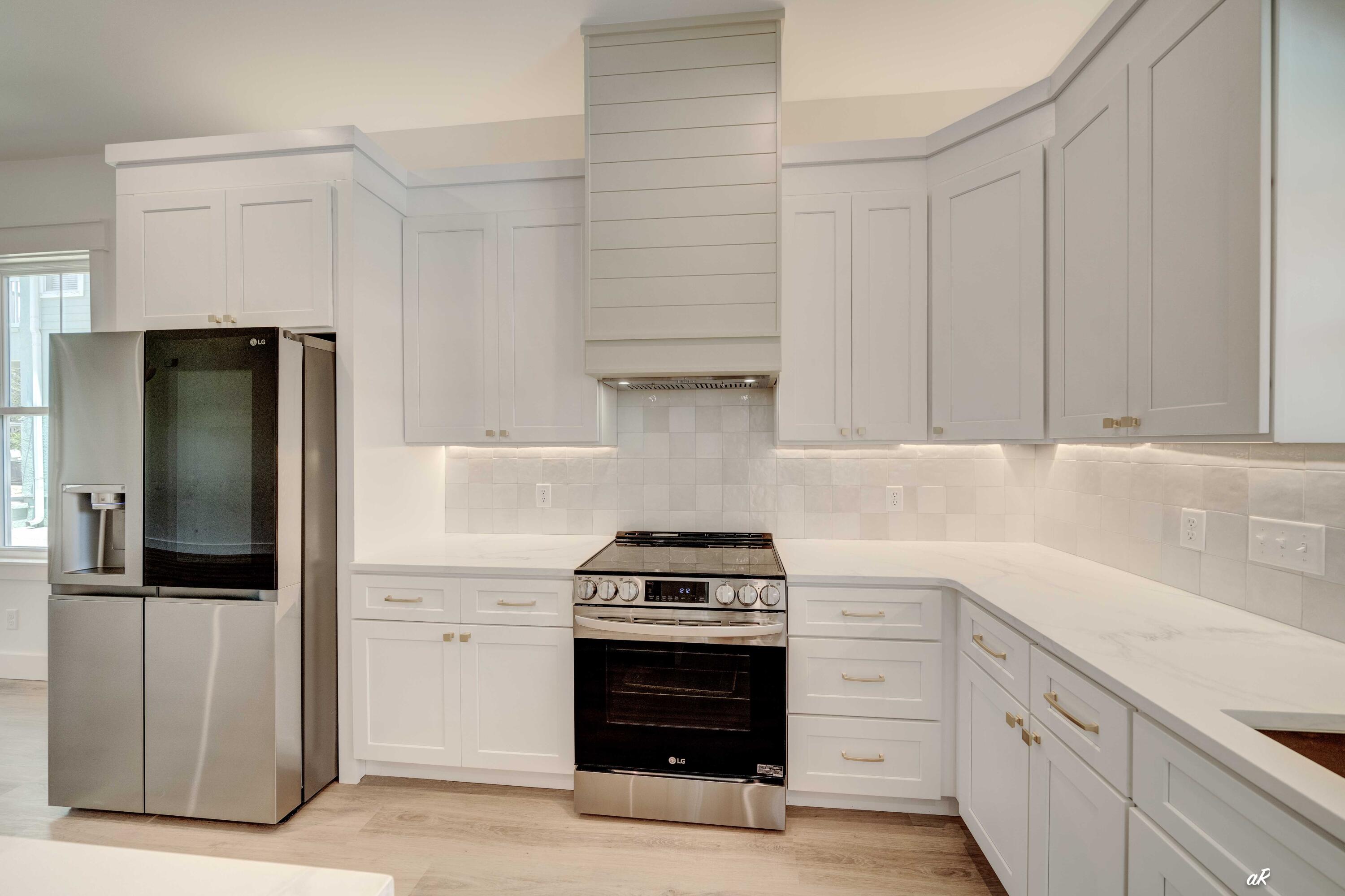 LAGUNA BEACH 8TH ADDN - Residential