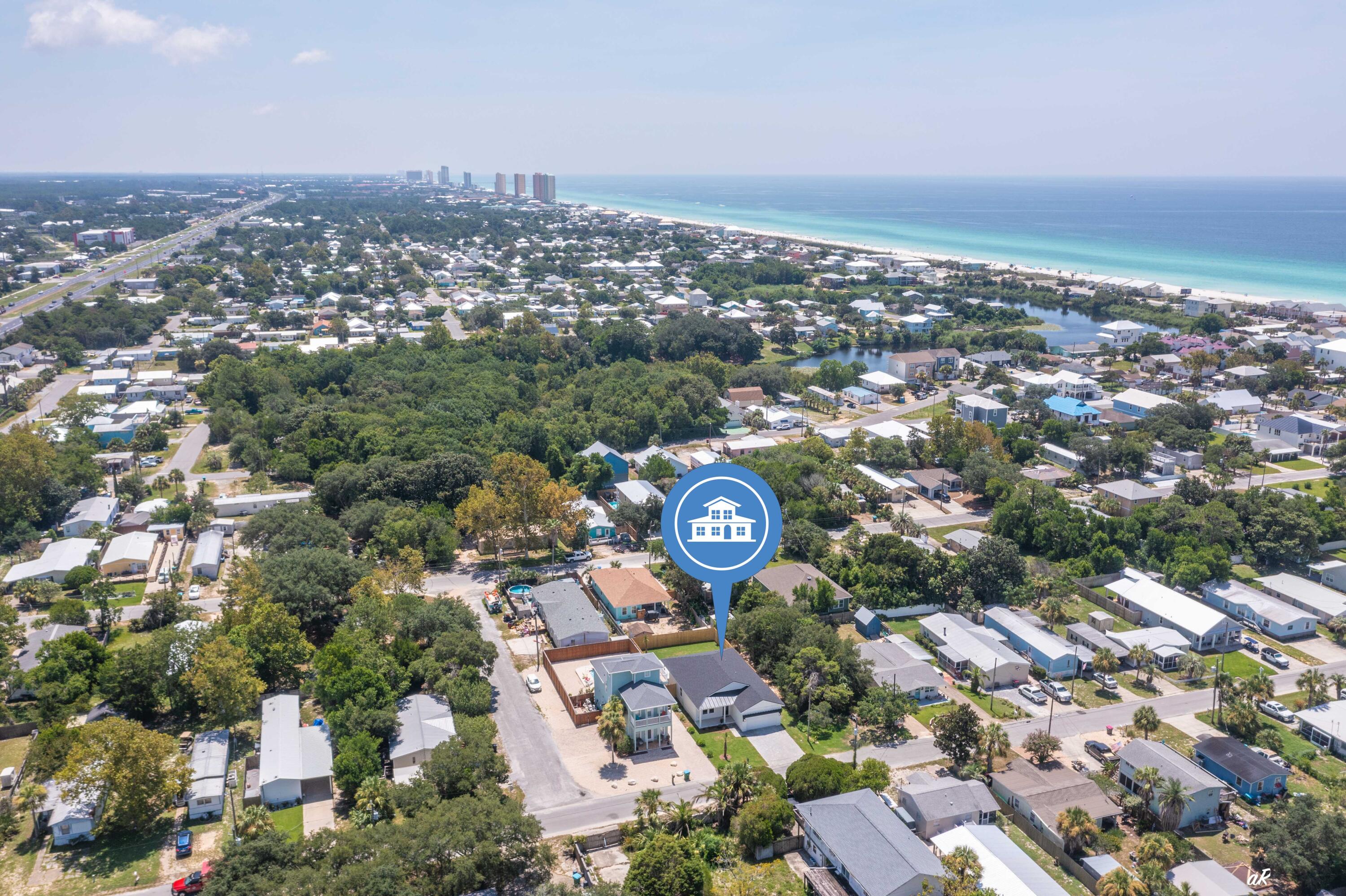 LAGUNA BEACH 8TH ADDN - Residential