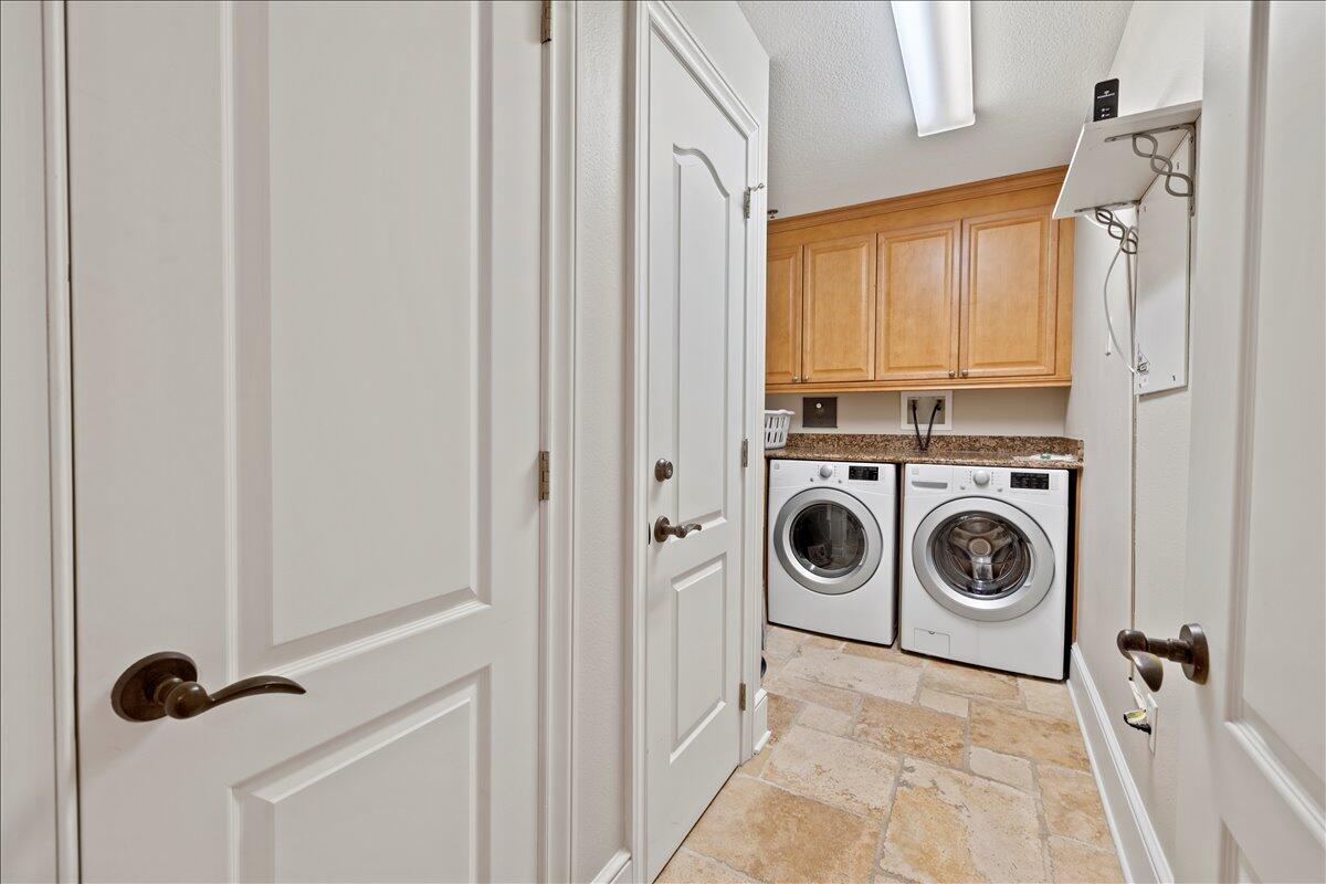 BELLA RIVA - Residential