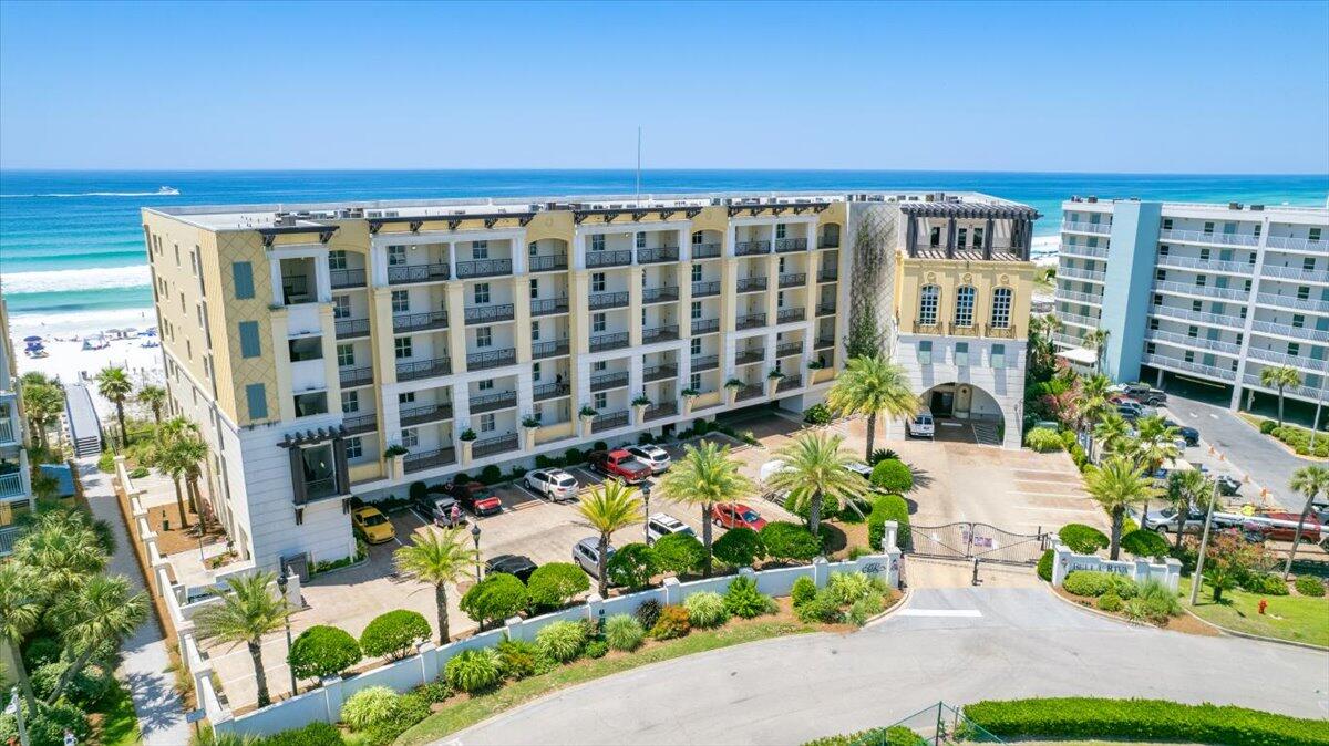 BELLA RIVA - Residential