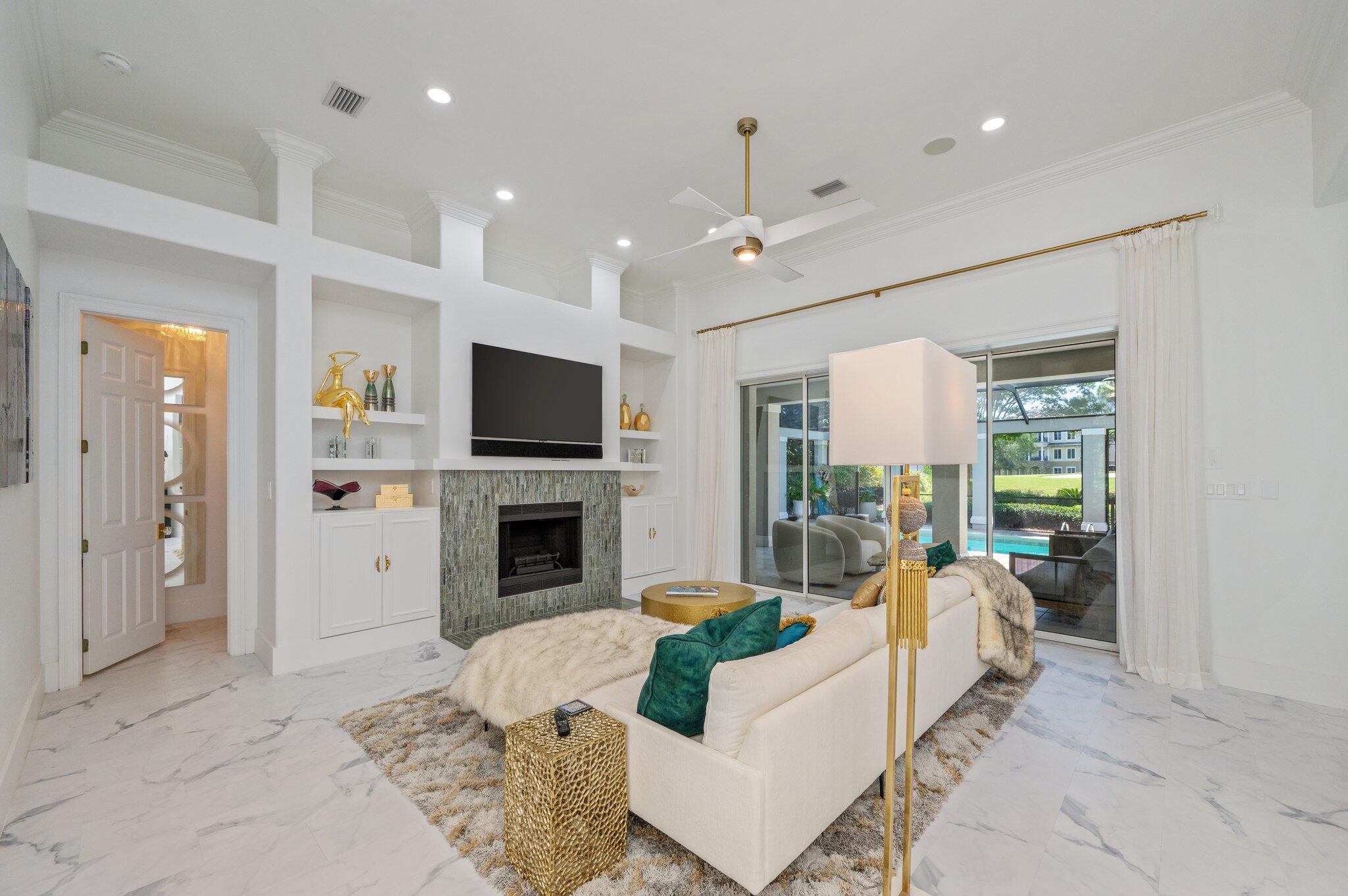 KELLY PLANTATION - Residential