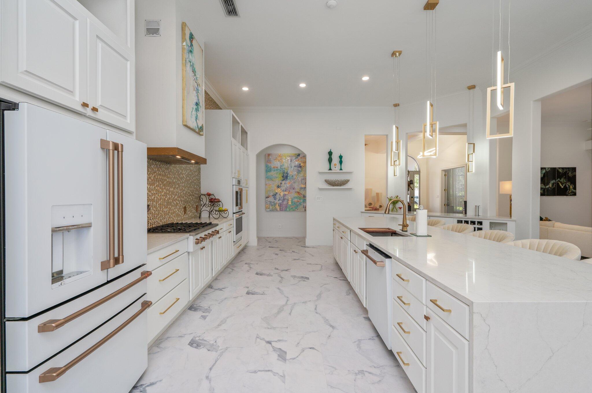 KELLY PLANTATION - Residential