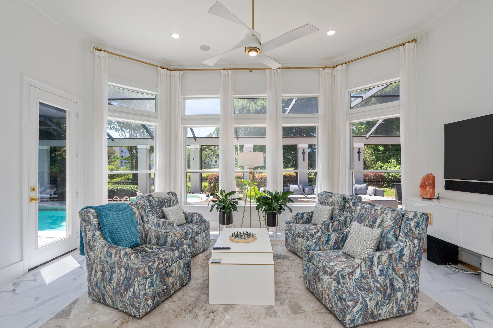 KELLY PLANTATION - Residential