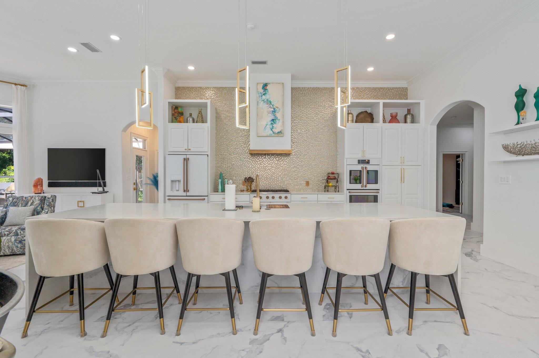 KELLY PLANTATION - Residential