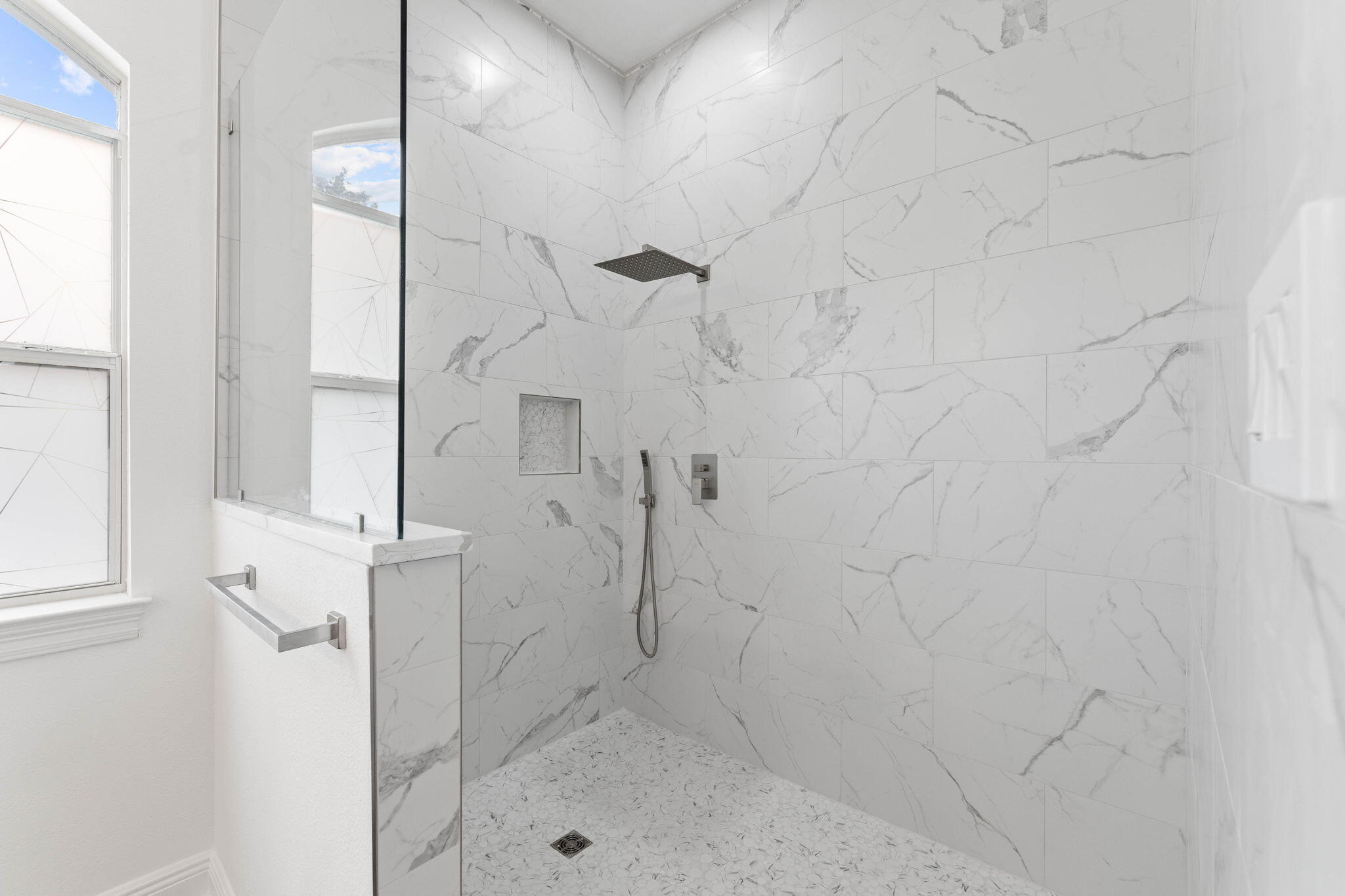 Grand Cove in Driftwood Estates - Residential