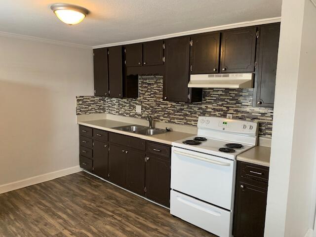 Parkway Apartments - Residential Lease