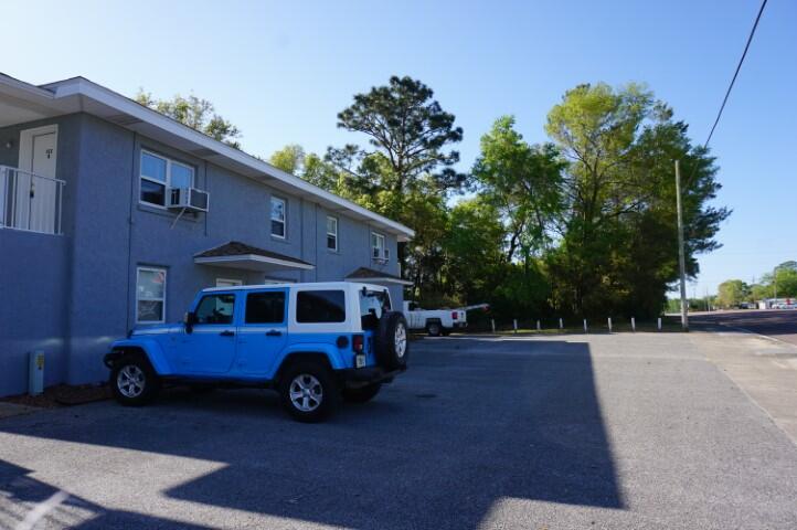 Parkway Apartments - Residential Lease