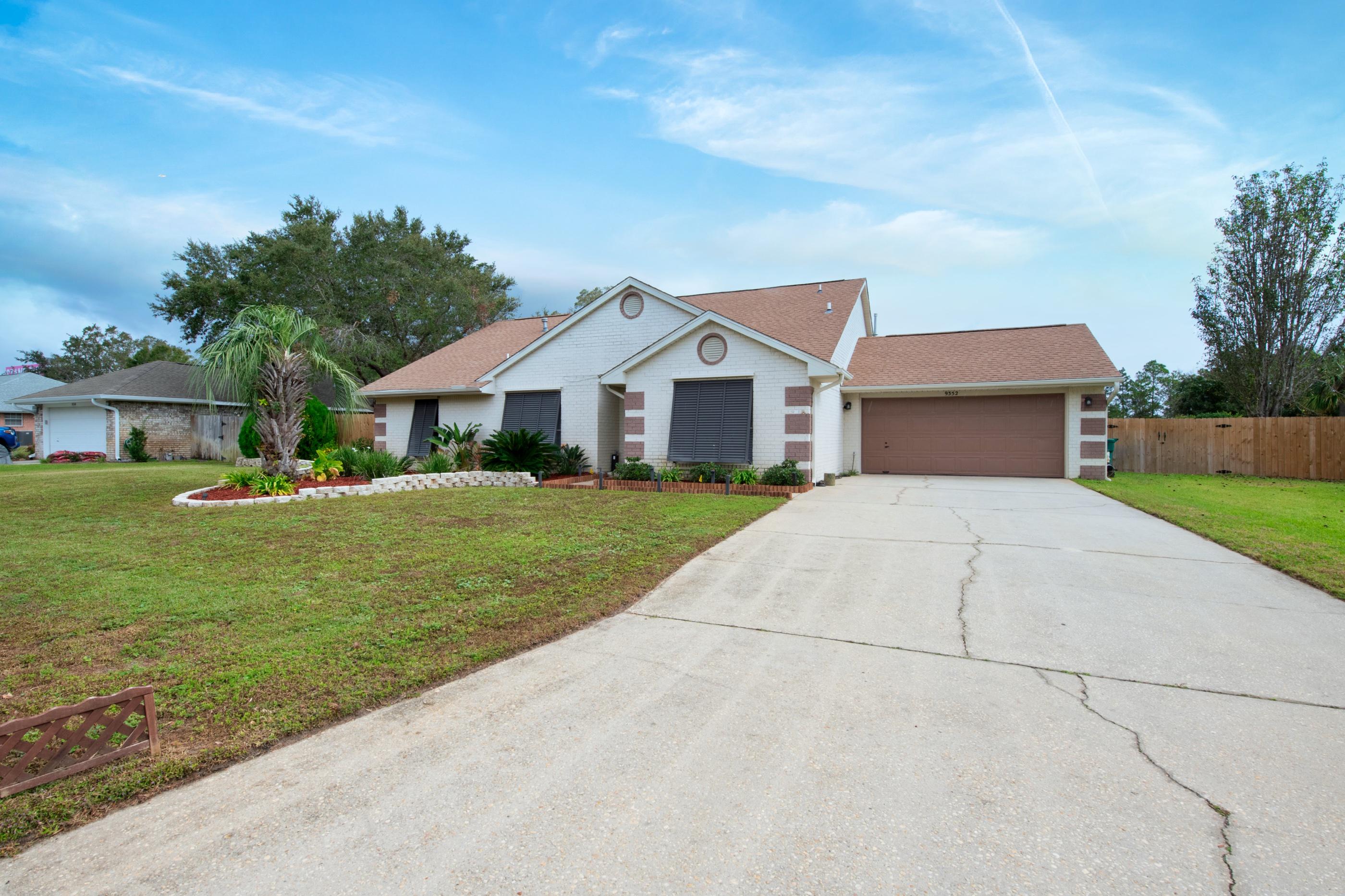 BISCAYNE POINTE - Residential