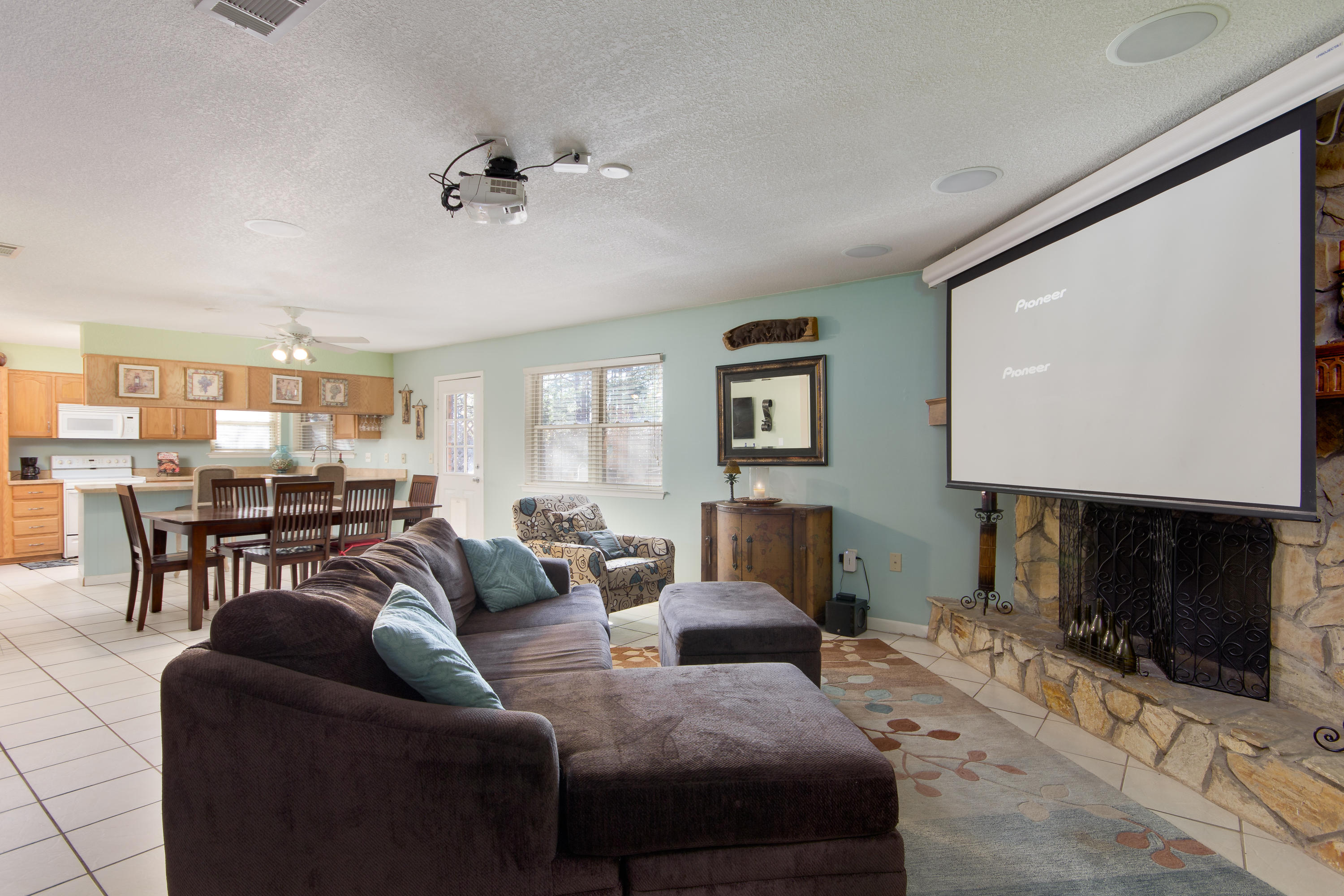 LAKEVIEW ESTATES - Residential