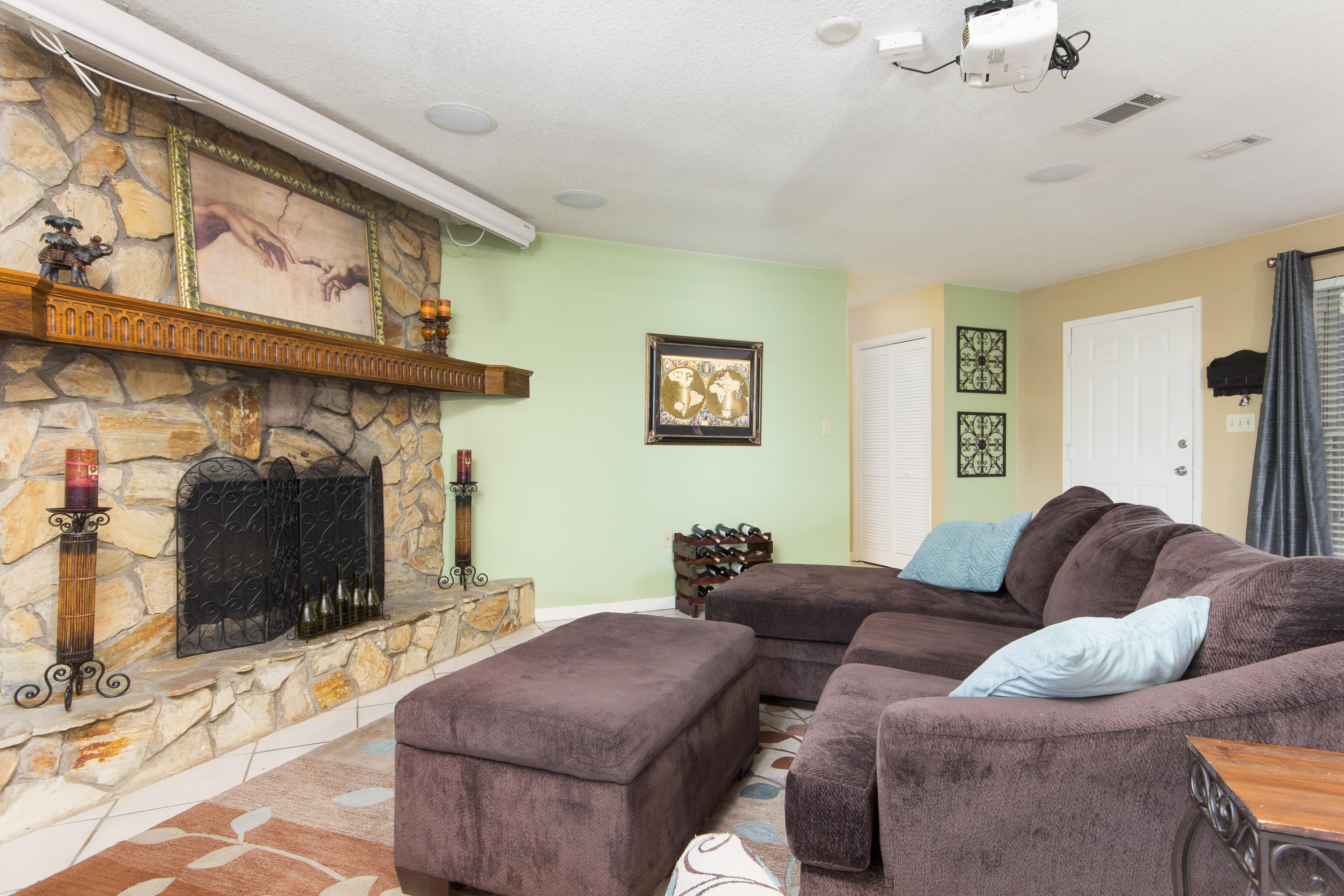 LAKEVIEW ESTATES - Residential