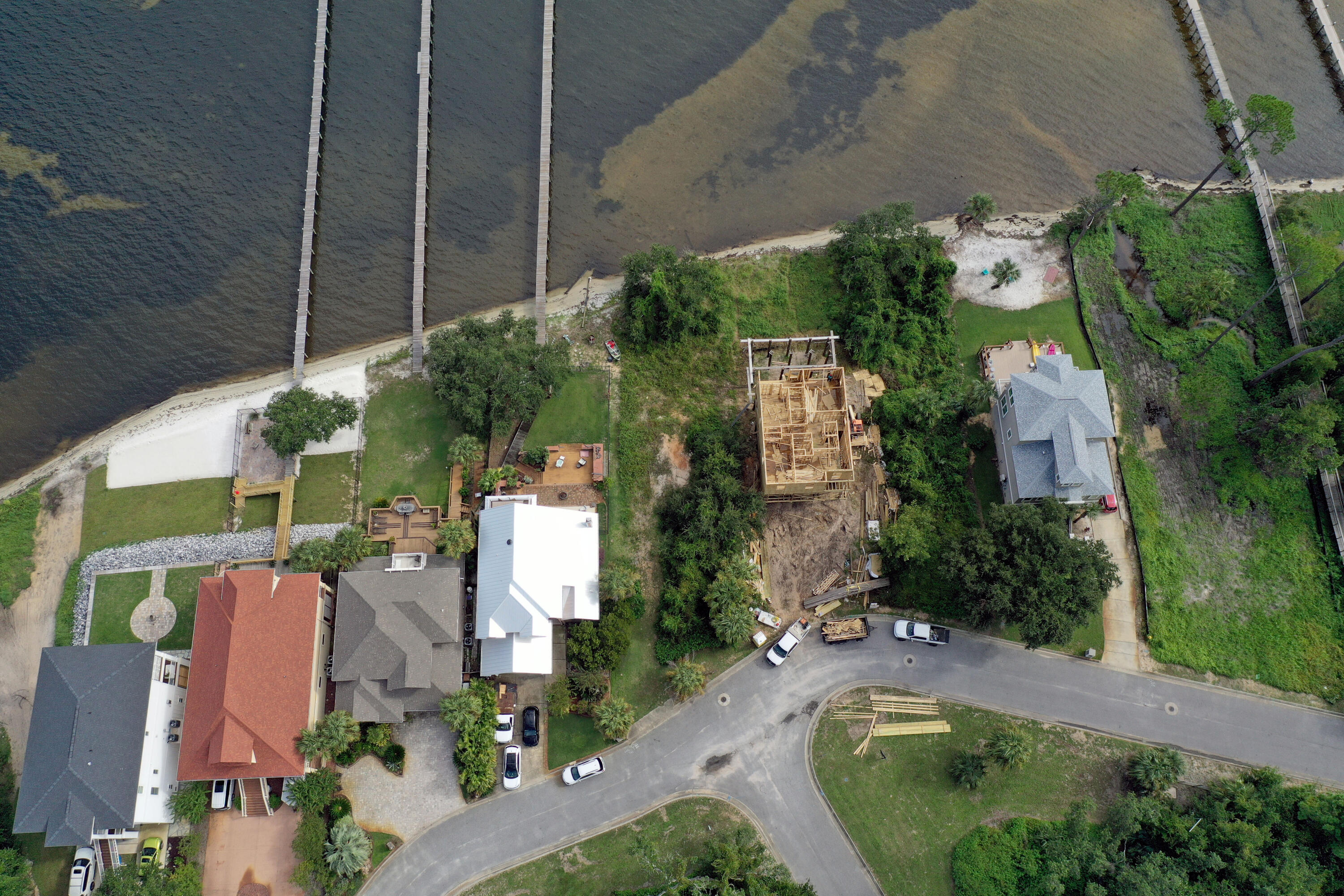 MAGNOLIA HARBOR - Land