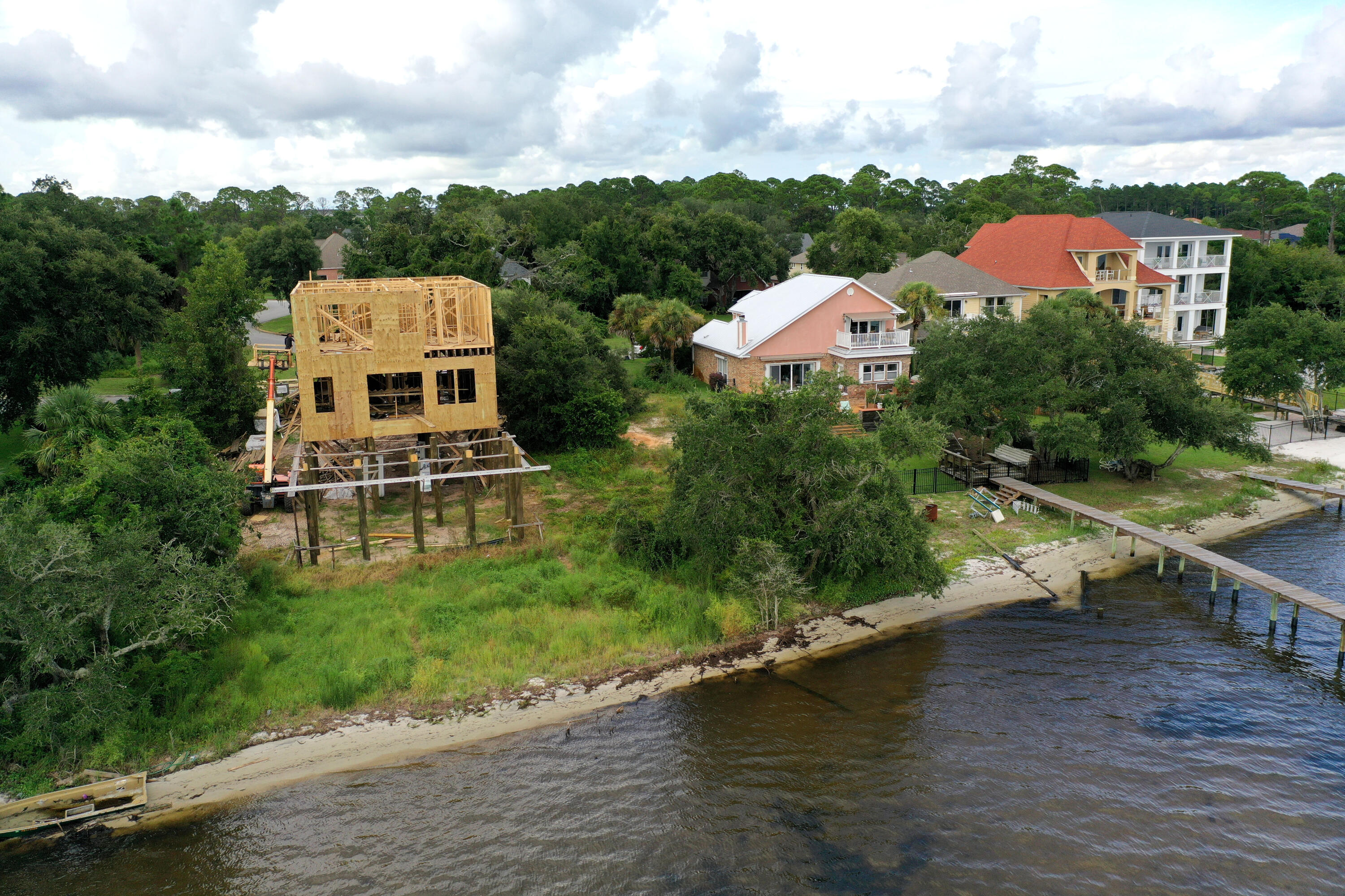 MAGNOLIA HARBOR - Land