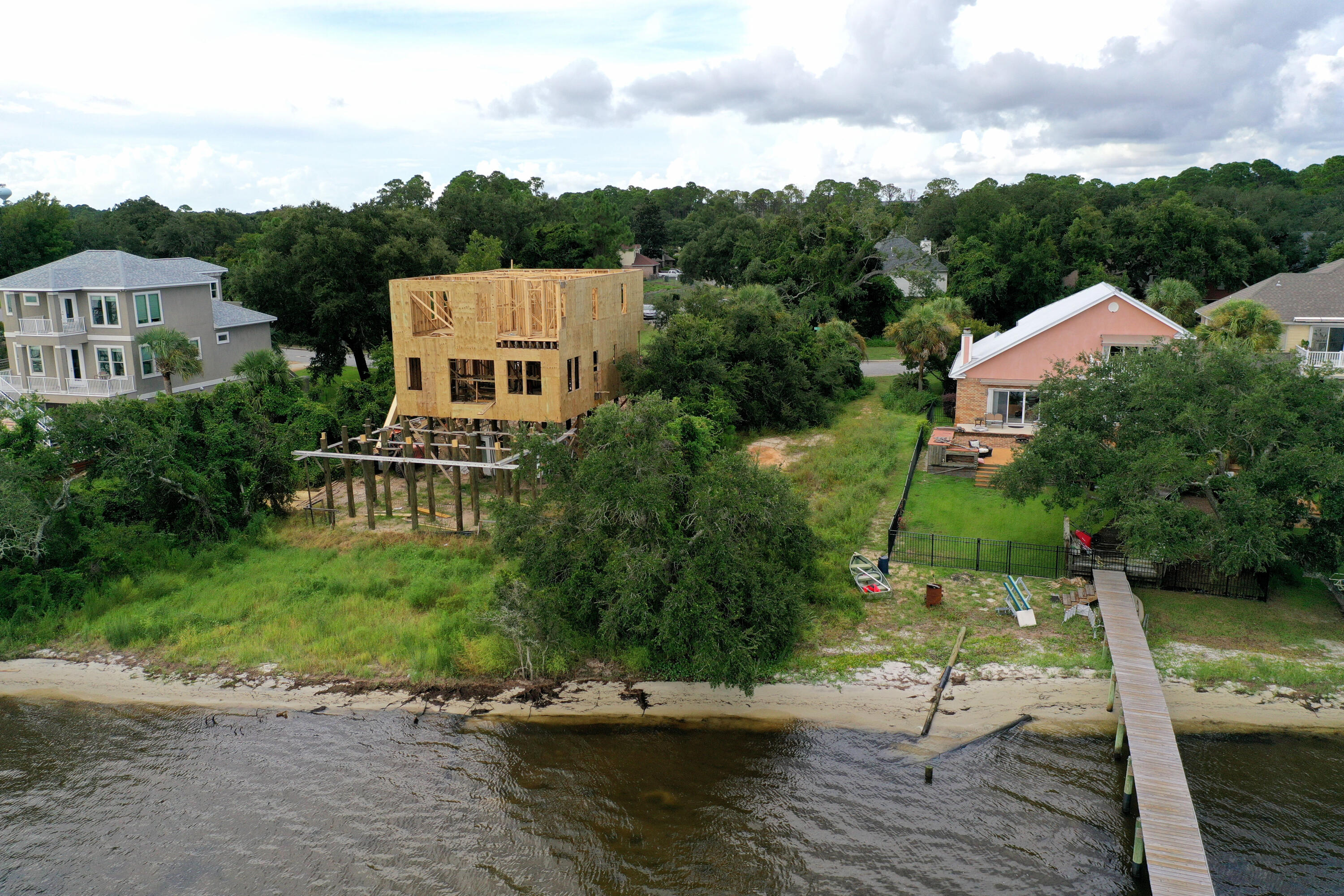 MAGNOLIA HARBOR - Land