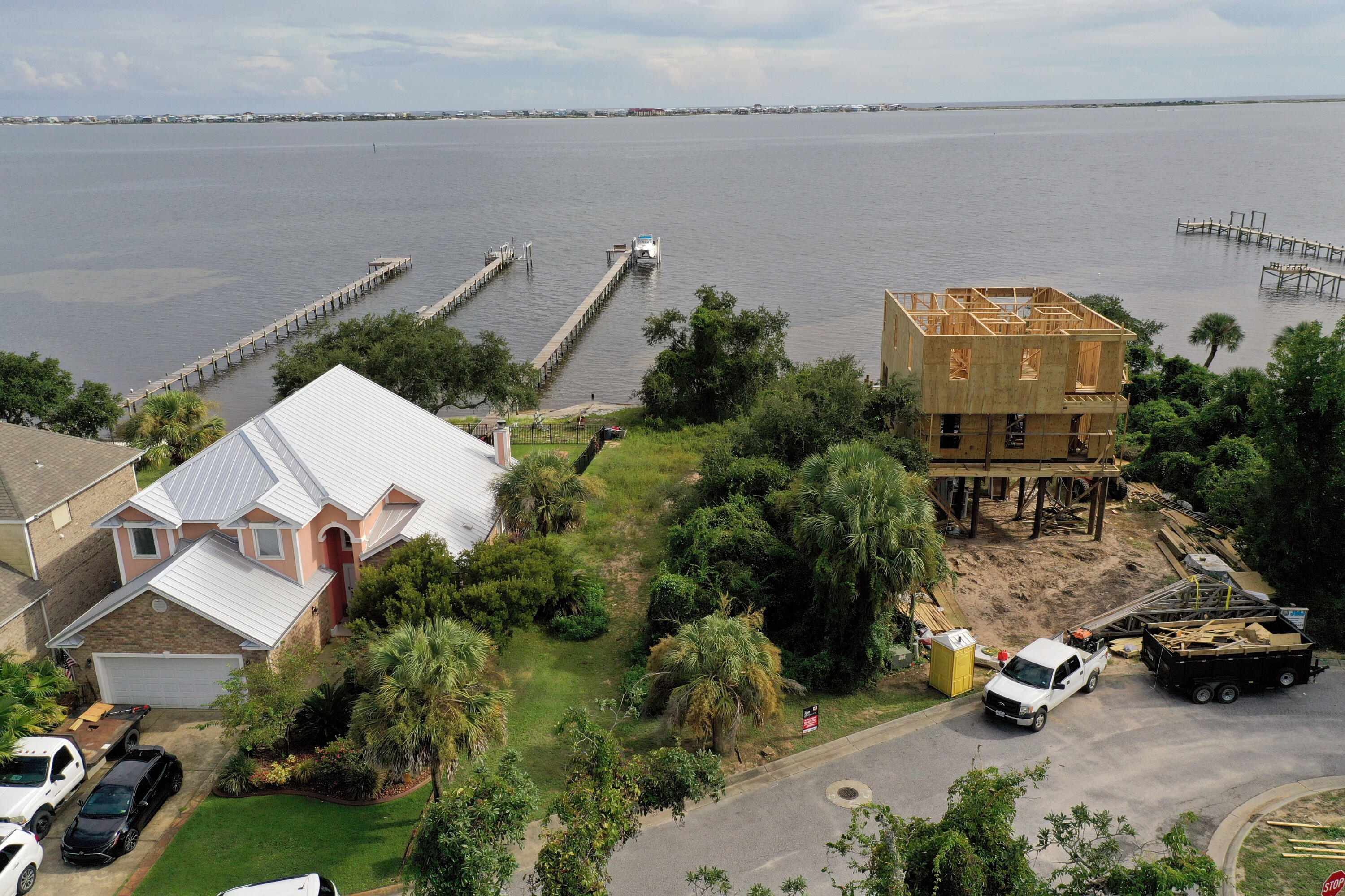 MAGNOLIA HARBOR - Land