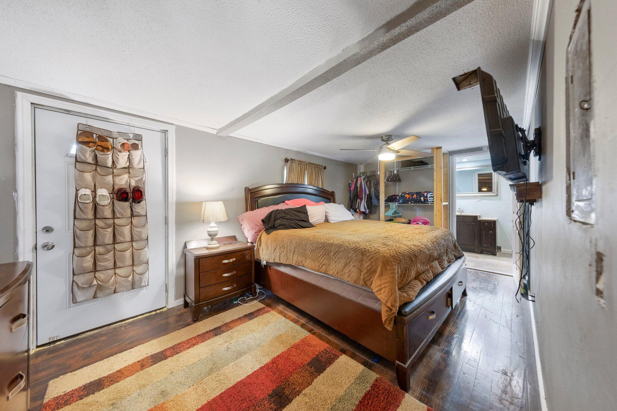 MORRIS ADDN TO CRESTVIEW - Residential