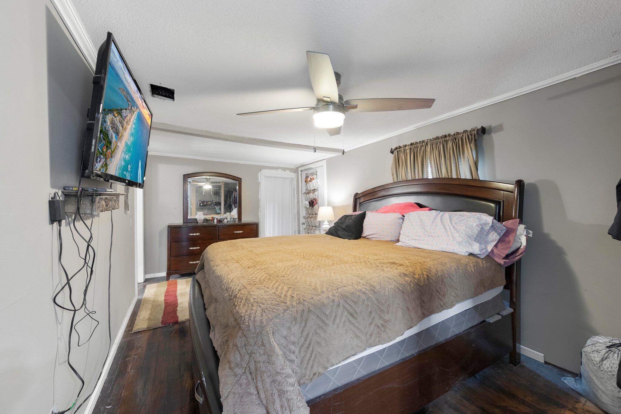 MORRIS ADDN TO CRESTVIEW - Residential